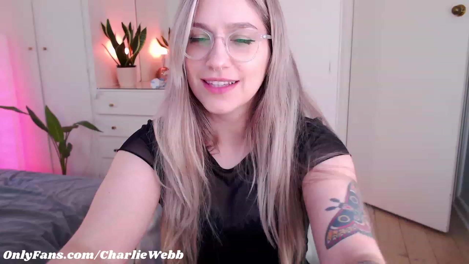Gallery image thumbnail from CharlieWebb's myfreecams stream on, 05/31/2023, 06:09 image 1 of 20