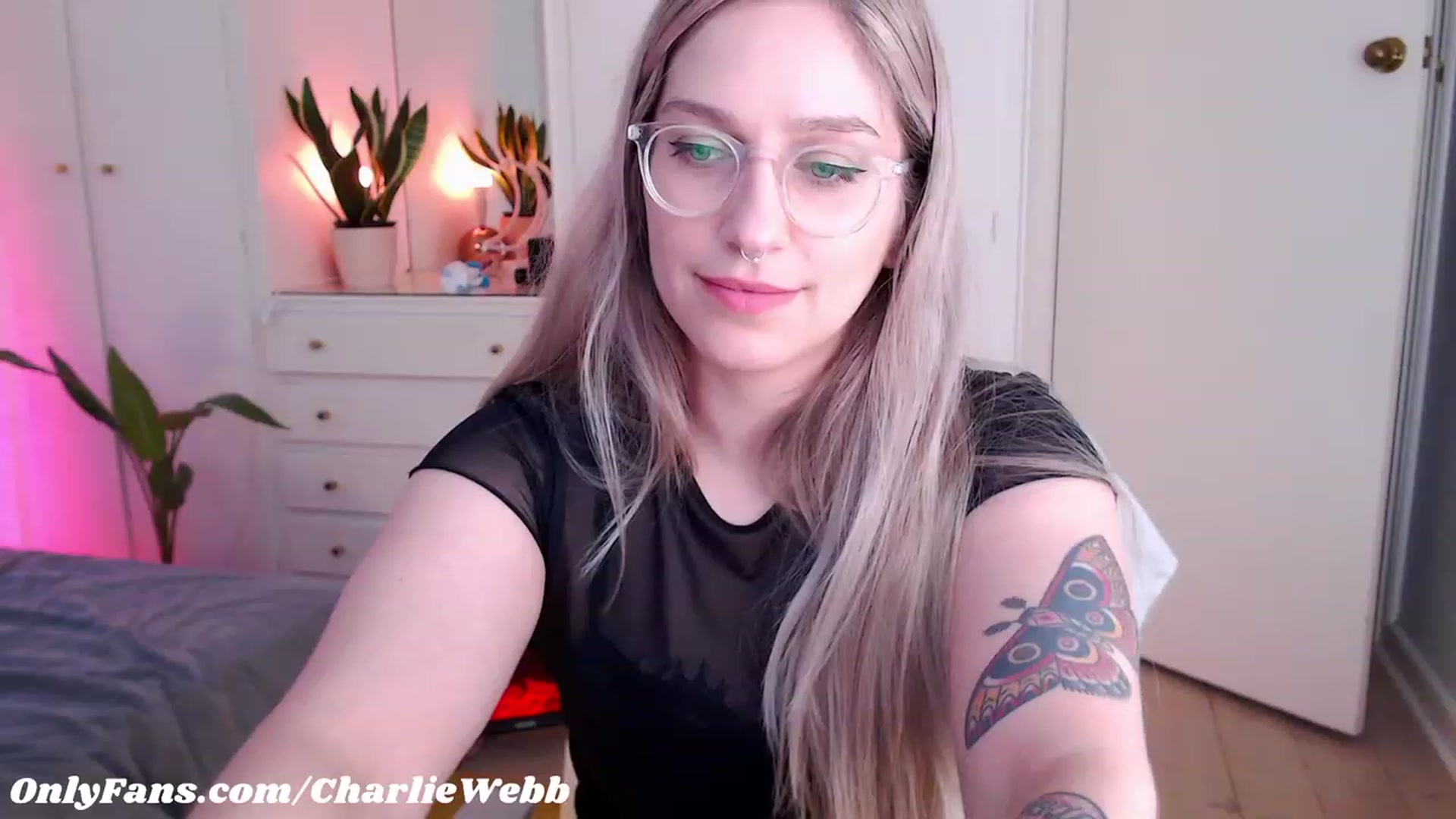 Gallery image thumbnail from CharlieWebb's myfreecams stream on, 05/31/2023, 06:35 image 14 of 20