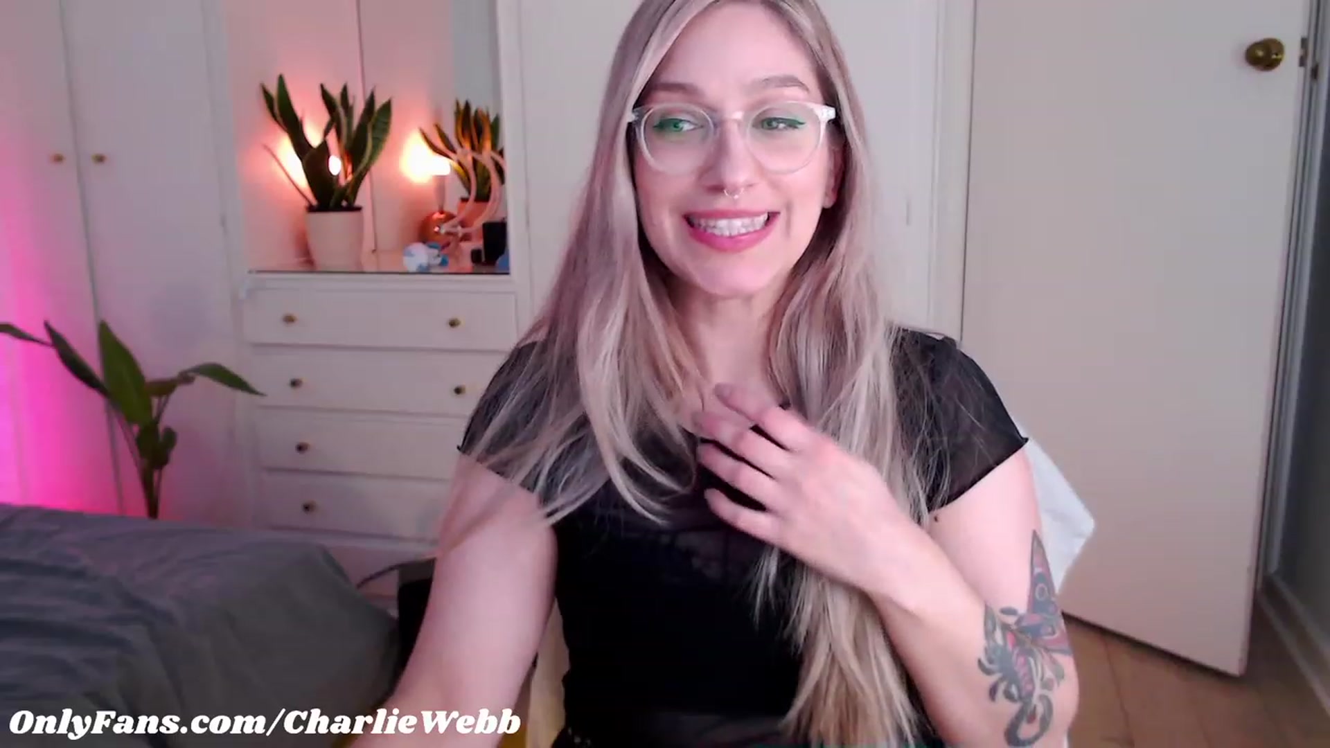 Gallery image thumbnail from CharlieWebb's myfreecams stream on, 05/31/2023, 06:35 image 19 of 20
