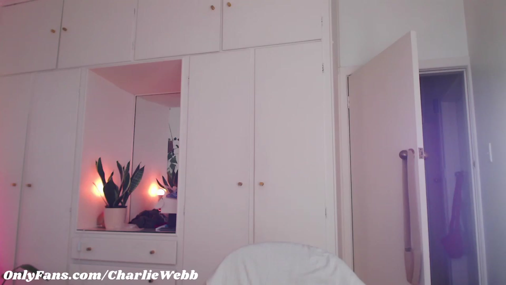 Gallery image thumbnail from CharlieWebb's myfreecams stream on, 06/30/2023, 07:17 image 15 of 20