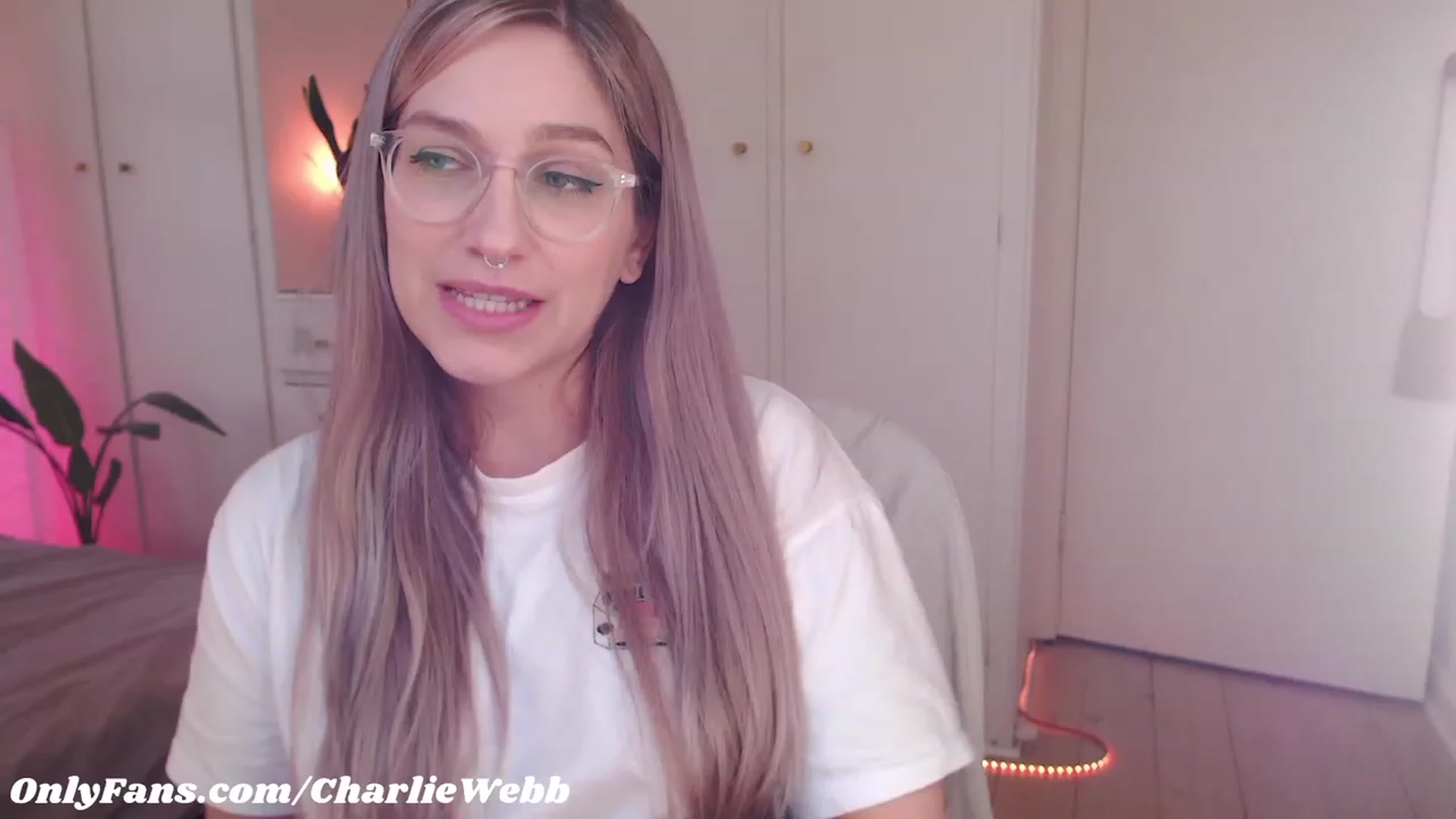 Gallery image thumbnail from CharlieWebb's myfreecams stream on, 07/12/2023, 07:06 image 4 of 20