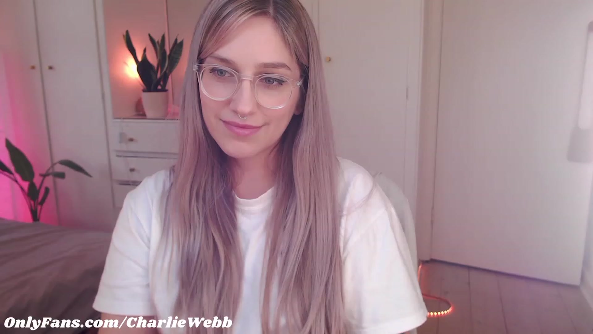 Gallery image thumbnail from CharlieWebb's myfreecams stream on, 07/12/2023, 07:06 image 6 of 20