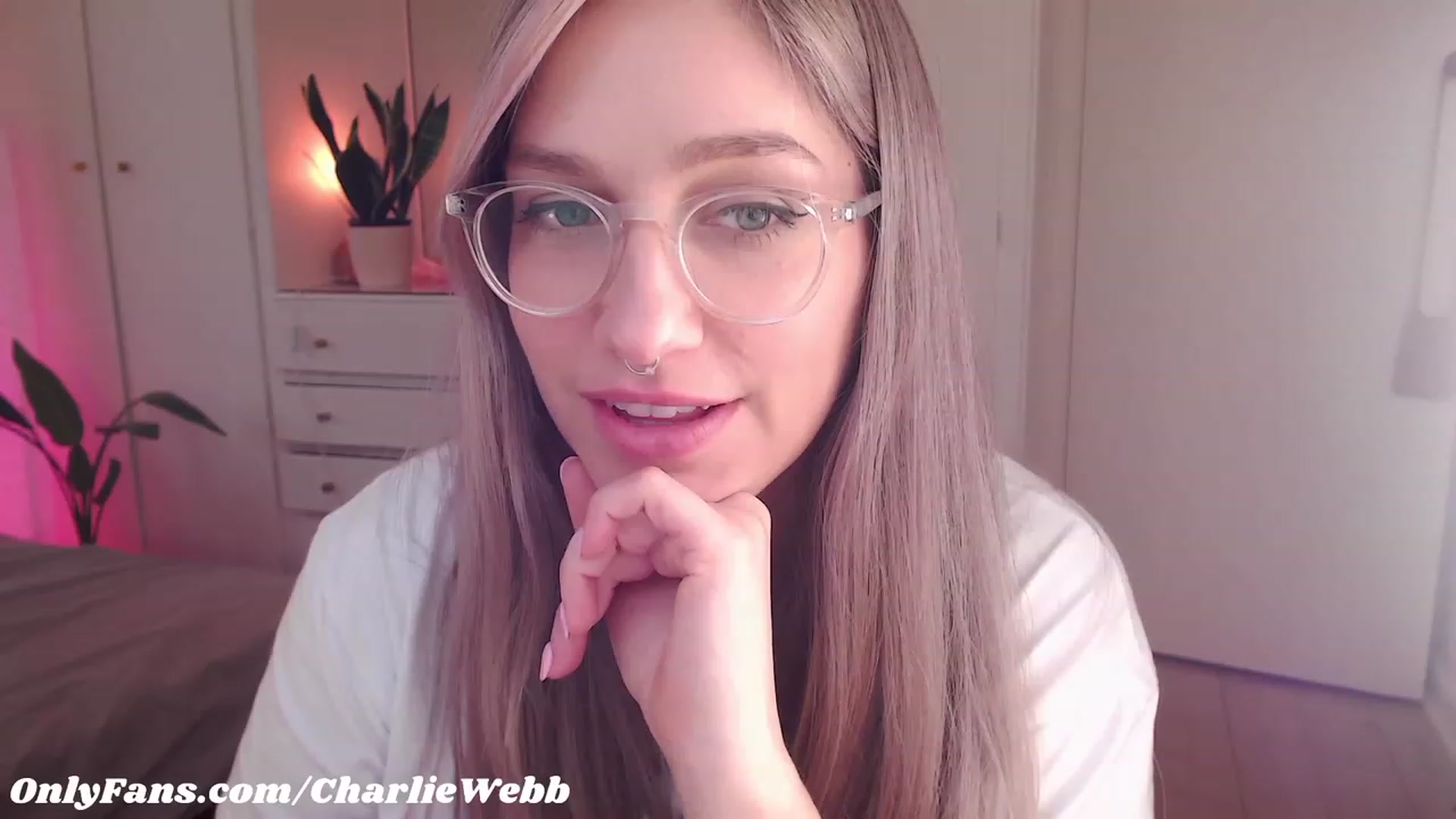 Gallery image thumbnail from CharlieWebb's myfreecams stream on, 07/12/2023, 07:06 image 12 of 20