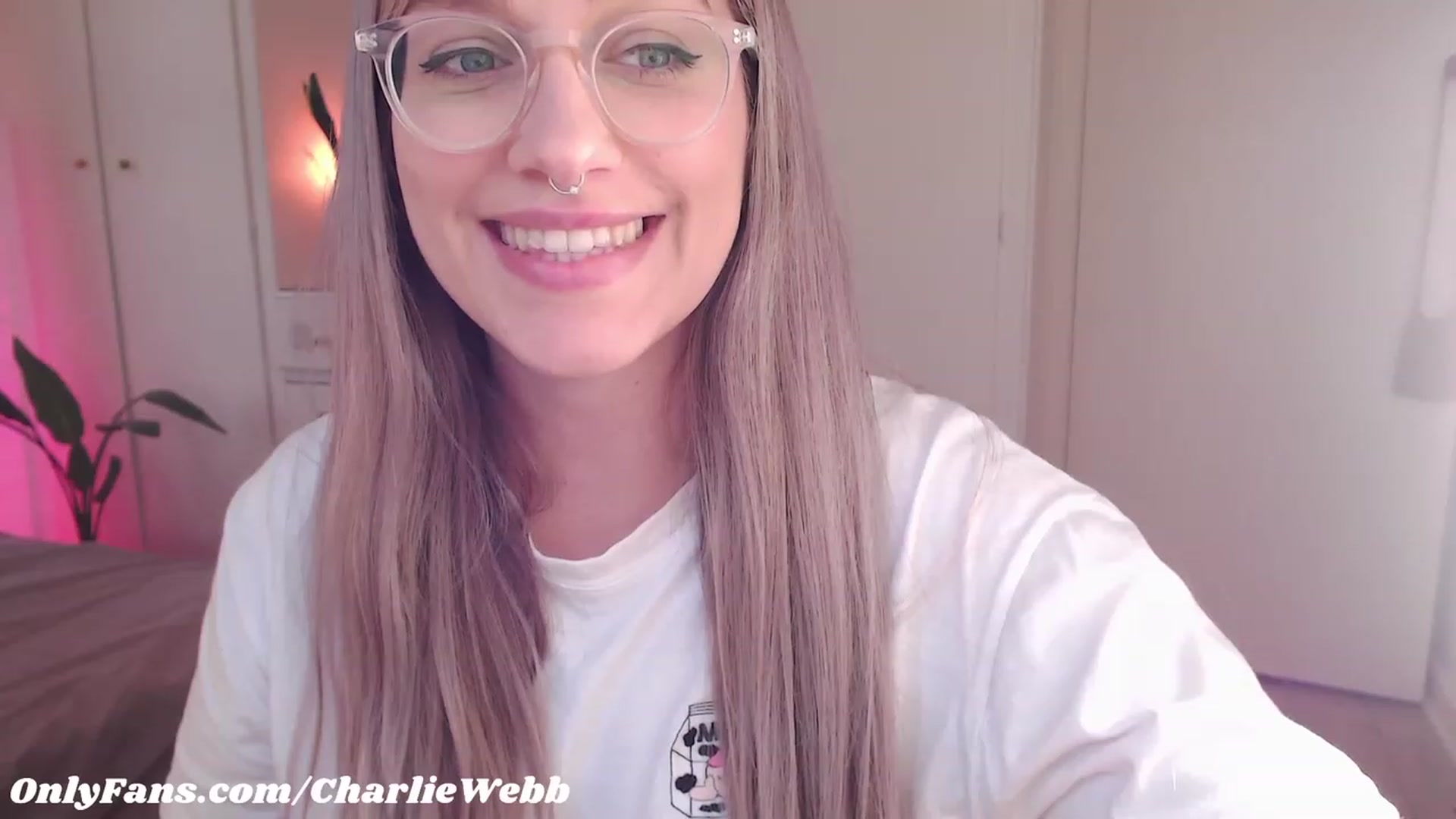Gallery image thumbnail from CharlieWebb's myfreecams stream on, 07/12/2023, 07:06 image 8 of 20
