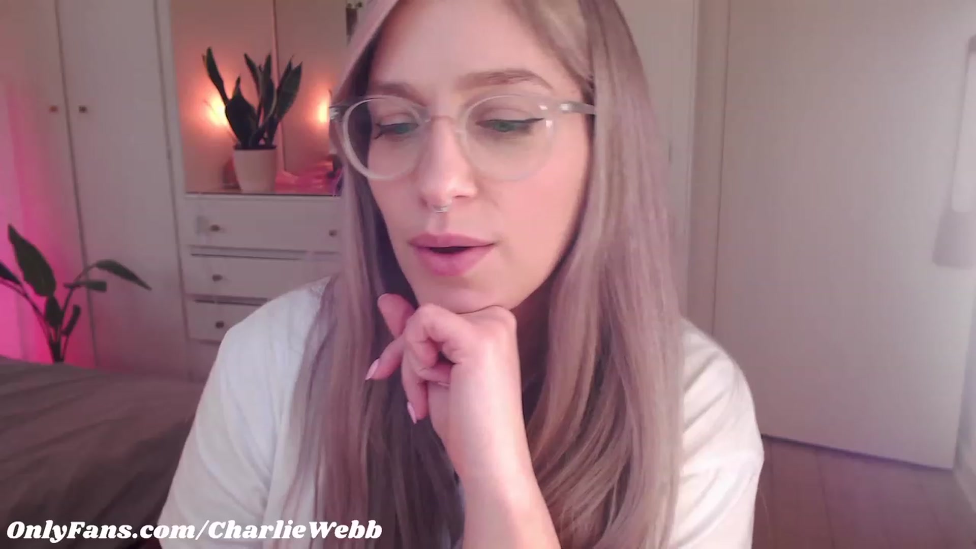 Gallery image thumbnail from CharlieWebb's myfreecams stream on, 07/12/2023, 07:06 image 9 of 20