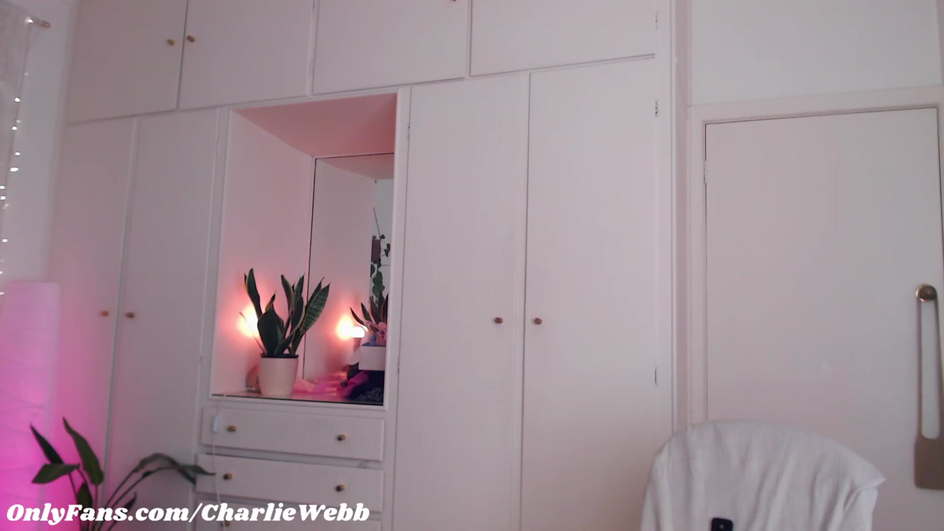 Gallery image thumbnail from CharlieWebb's myfreecams stream on, 07/20/2023, 10:14 image 6 of 20