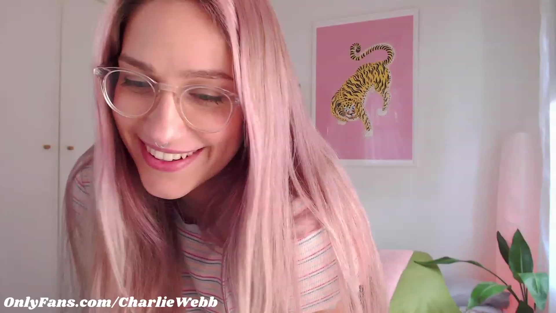Gallery image thumbnail from CharlieWebb's myfreecams stream on, 08/24/2023, 07:01 image 10 of 20