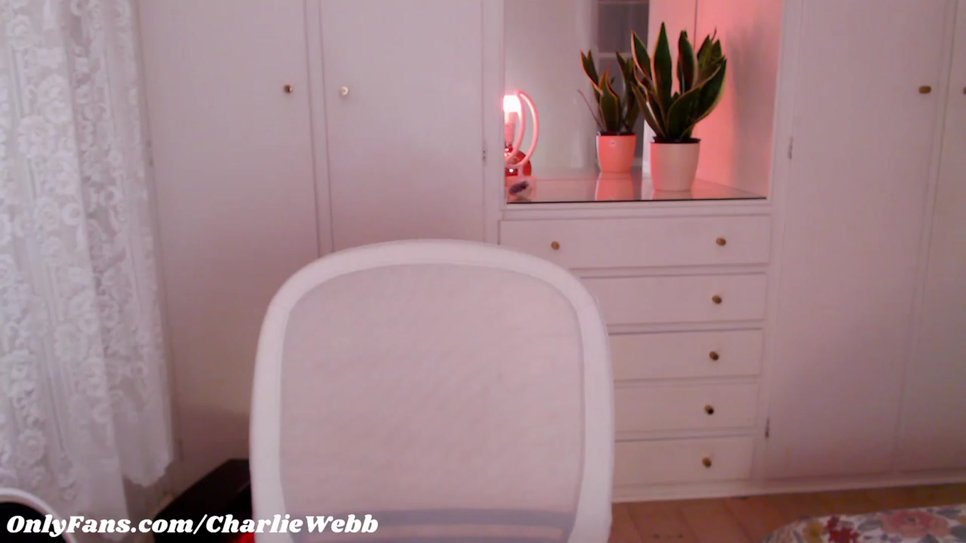 Gallery image thumbnail from CharlieWebb's myfreecams stream on, 08/31/2023, 09:39 image 14 of 20