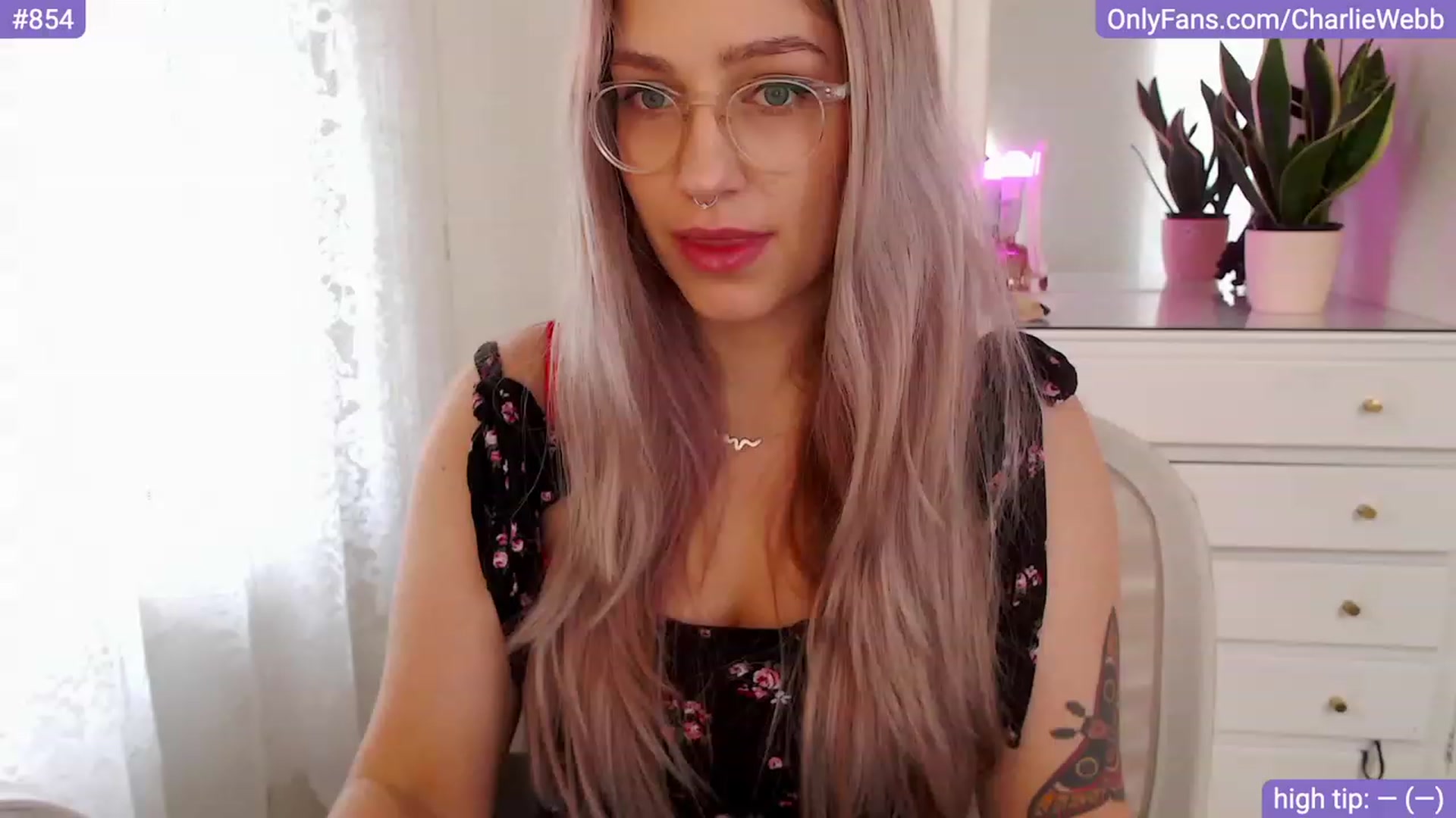 Gallery image thumbnail from CharlieWebb's myfreecams stream on, 09/11/2023, 03:04 image 1 of 20