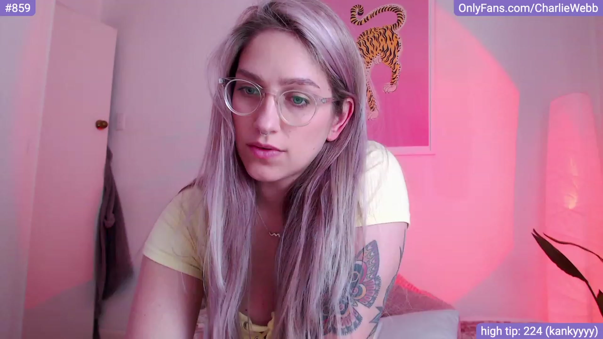 Gallery image thumbnail from CharlieWebb's myfreecams stream on, 09/12/2023, 11:24 image 10 of 20