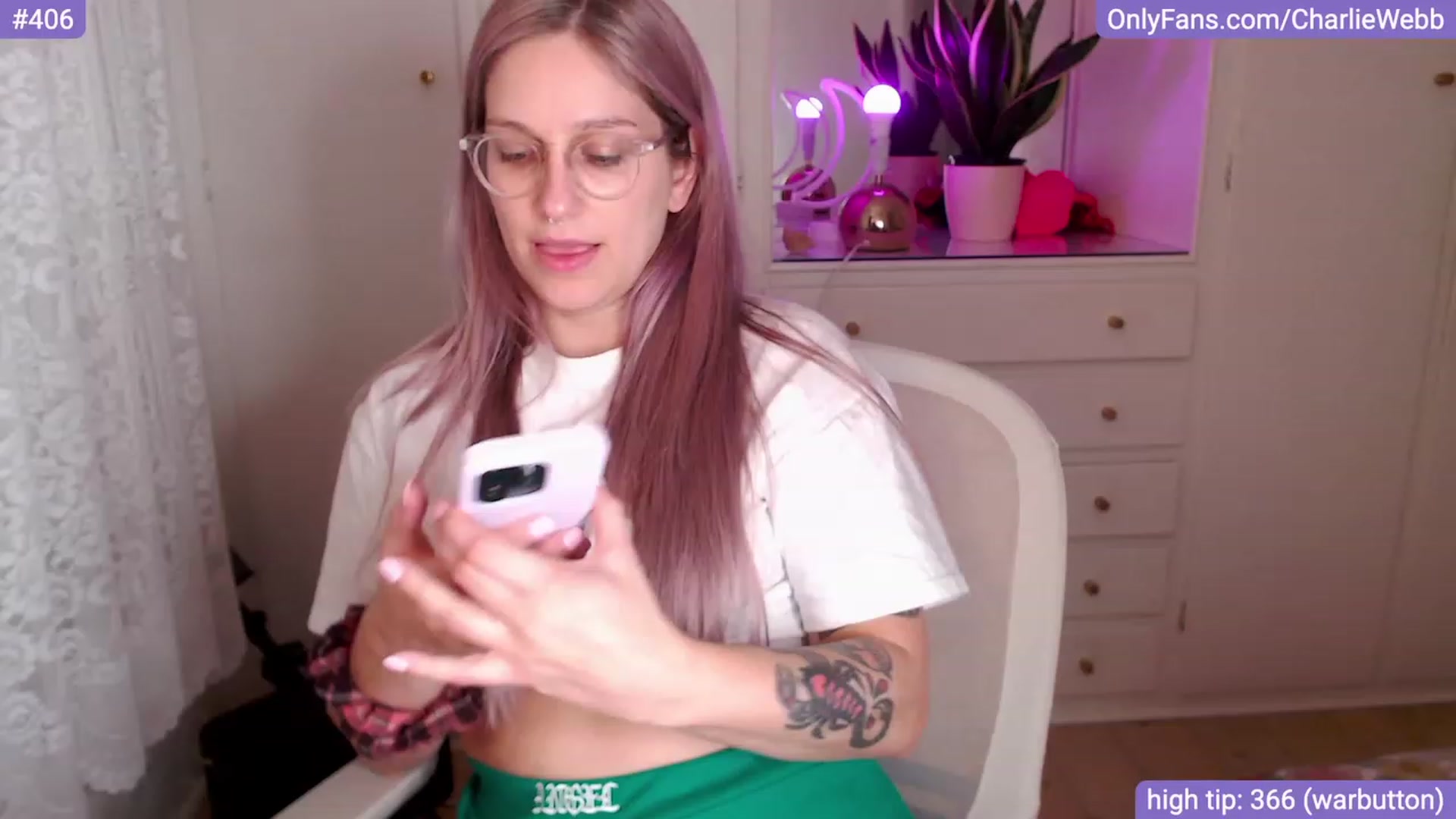 Gallery image thumbnail from CharlieWebb's myfreecams stream on, 09/19/2023, 12:31 image 8 of 20