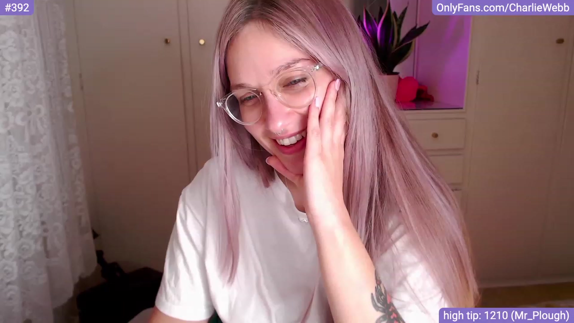 Gallery image thumbnail from CharlieWebb's myfreecams stream on, 09/19/2023, 12:55 image 20 of 20