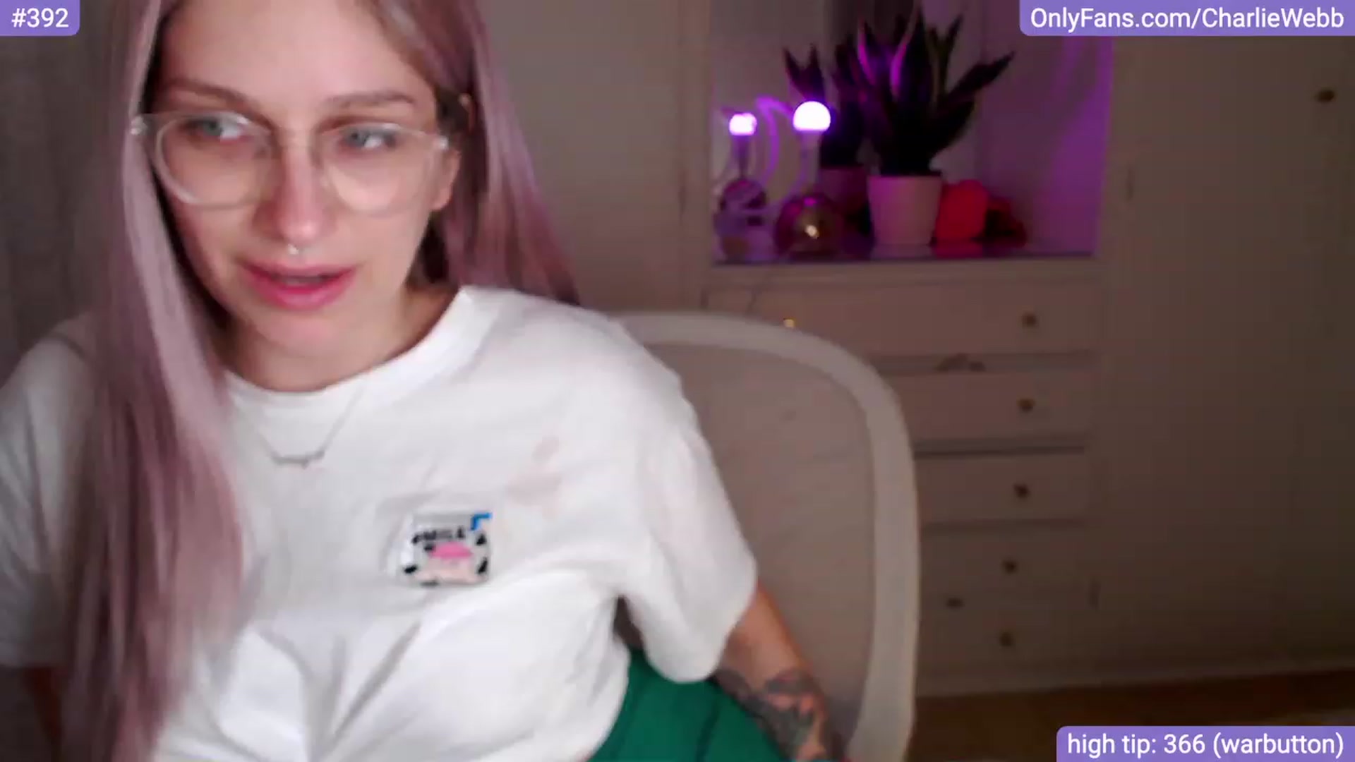Gallery image thumbnail from CharlieWebb's myfreecams stream on, 09/19/2023, 12:55 image 9 of 20