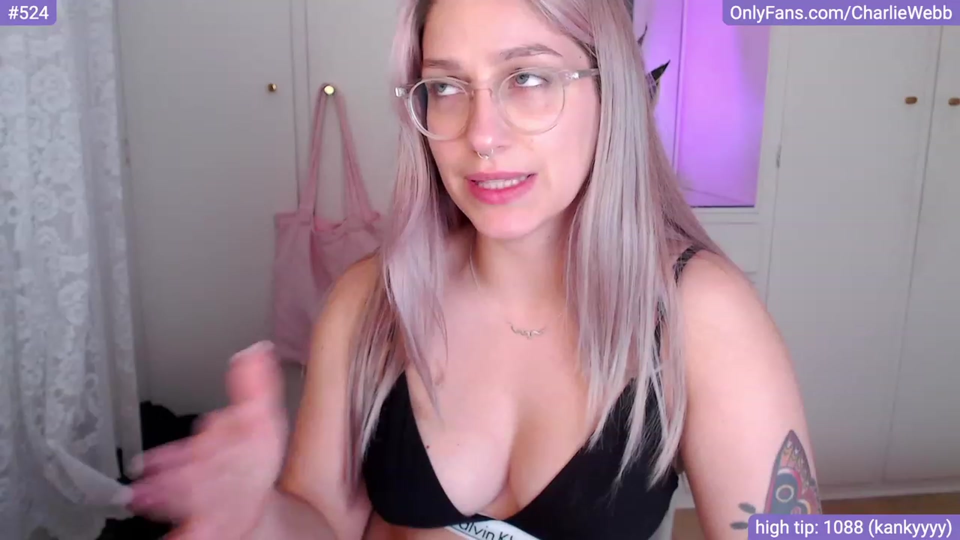 Gallery image thumbnail from CharlieWebb's myfreecams stream on, 09/28/2023, 12:01 image 16 of 20