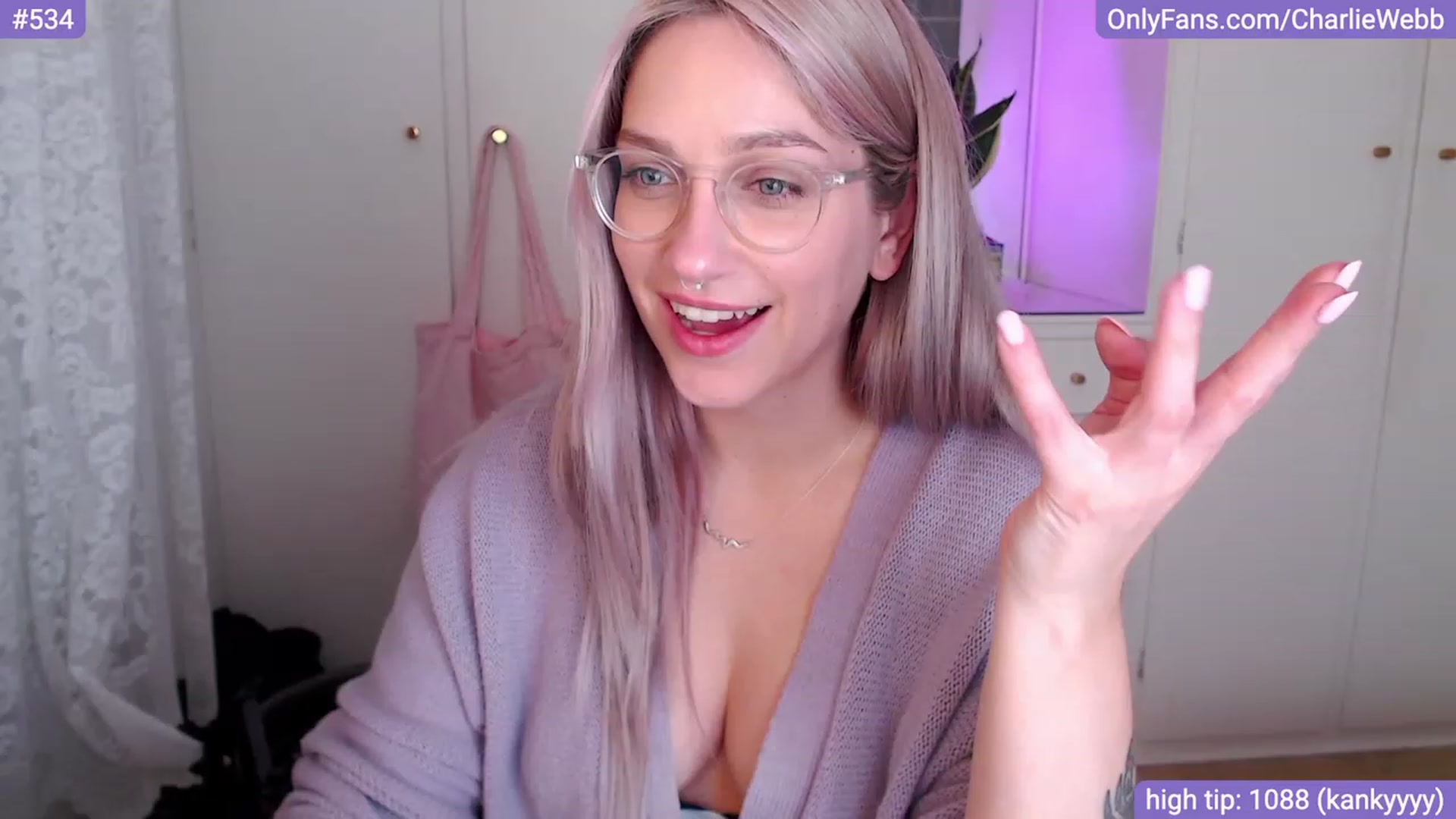 Gallery image thumbnail from CharlieWebb's myfreecams stream on, 09/28/2023, 12:01 image 8 of 20