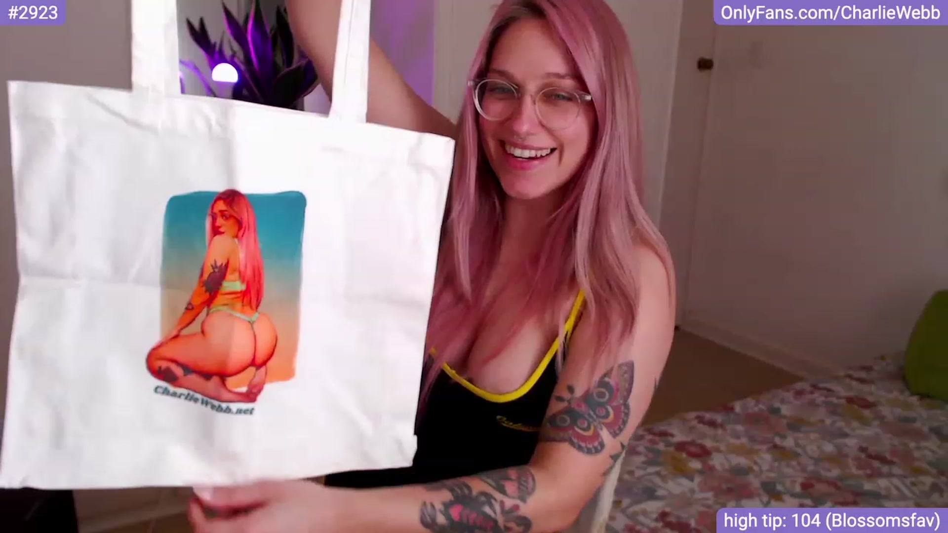 Gallery image thumbnail from CharlieWebb's myfreecams stream on, 11/02/2023, 12:09 image 5 of 20