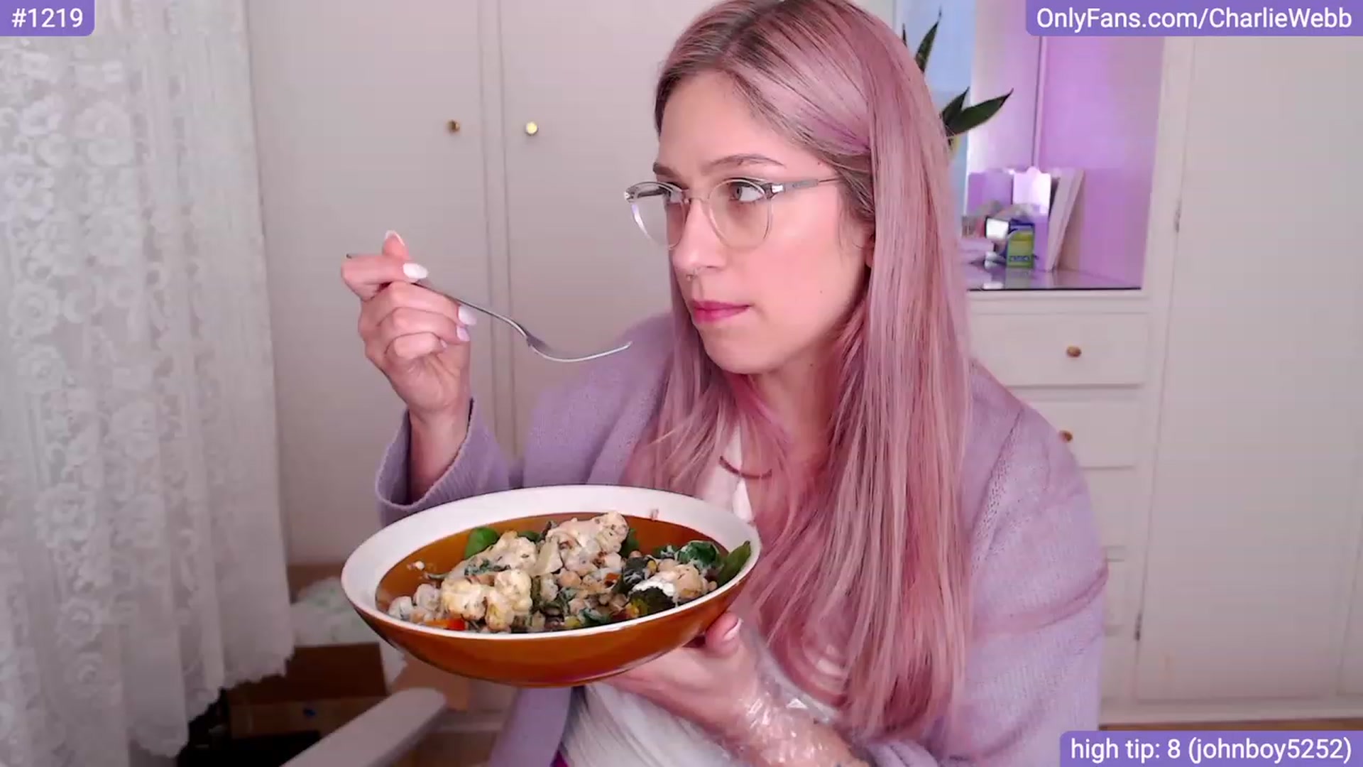Gallery image thumbnail from CharlieWebb's myfreecams stream on, 11/14/2023, 10:07 image 1 of 20