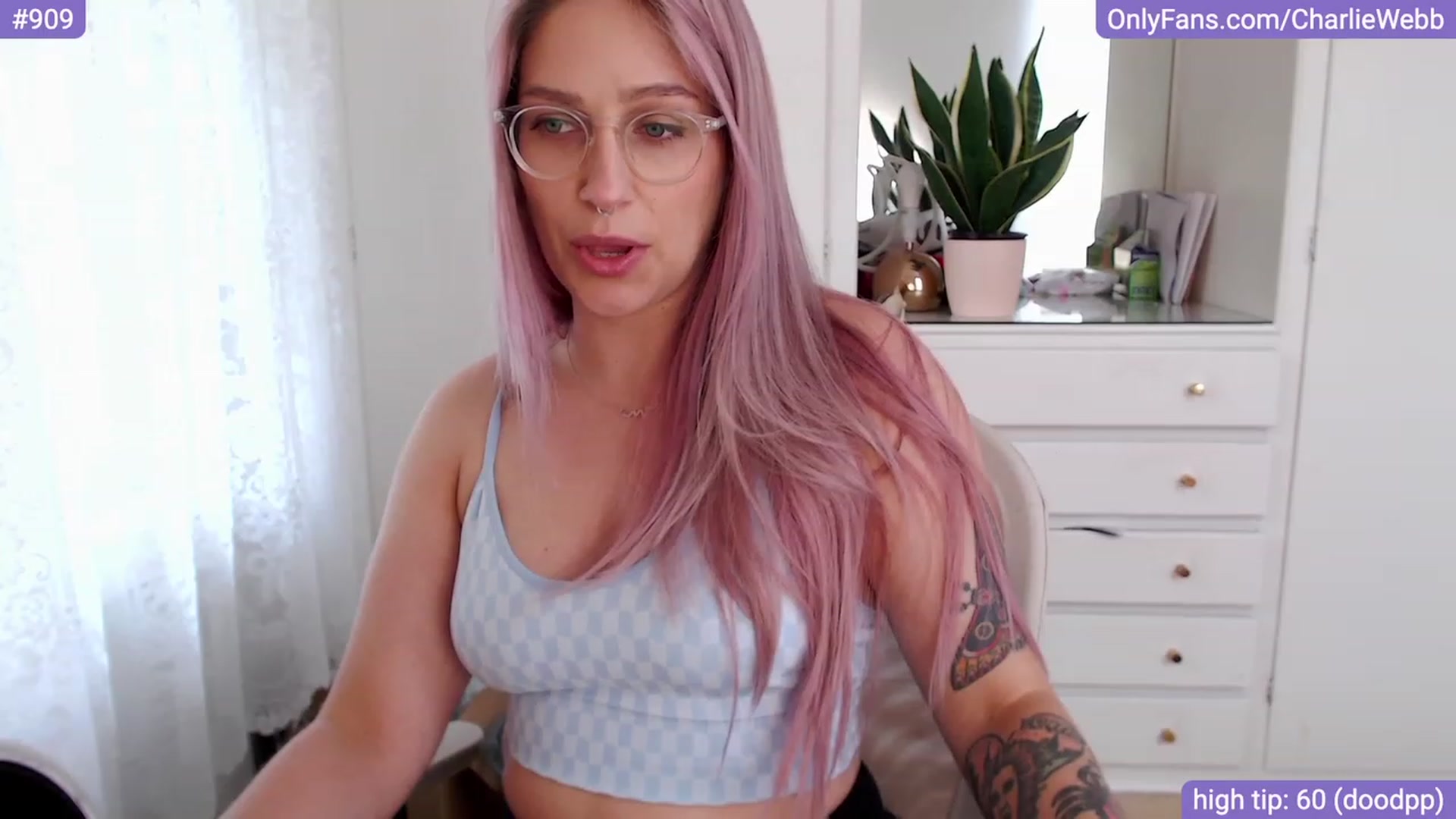 Gallery image thumbnail from CharlieWebb's myfreecams stream on, 11/20/2023, 03:55 image 9 of 20