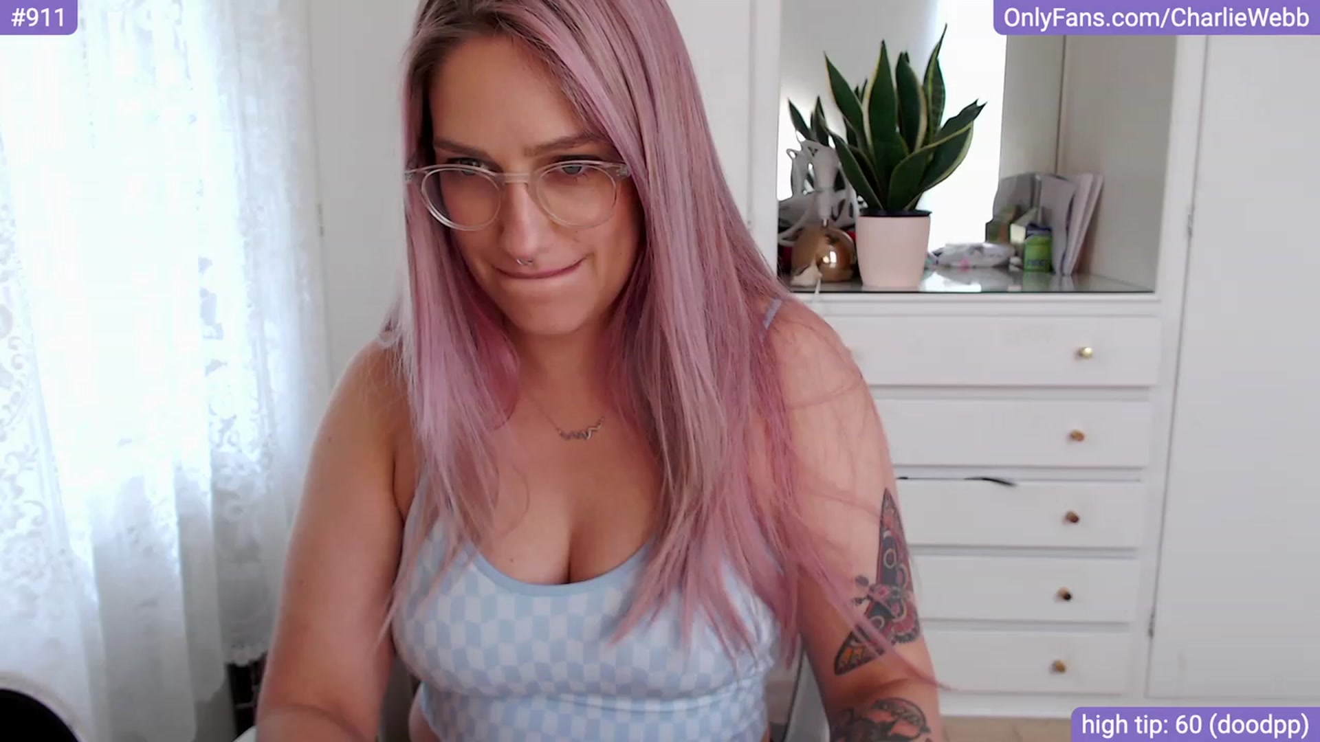 Gallery image thumbnail from CharlieWebb's myfreecams stream on, 11/20/2023, 03:55 image 18 of 20