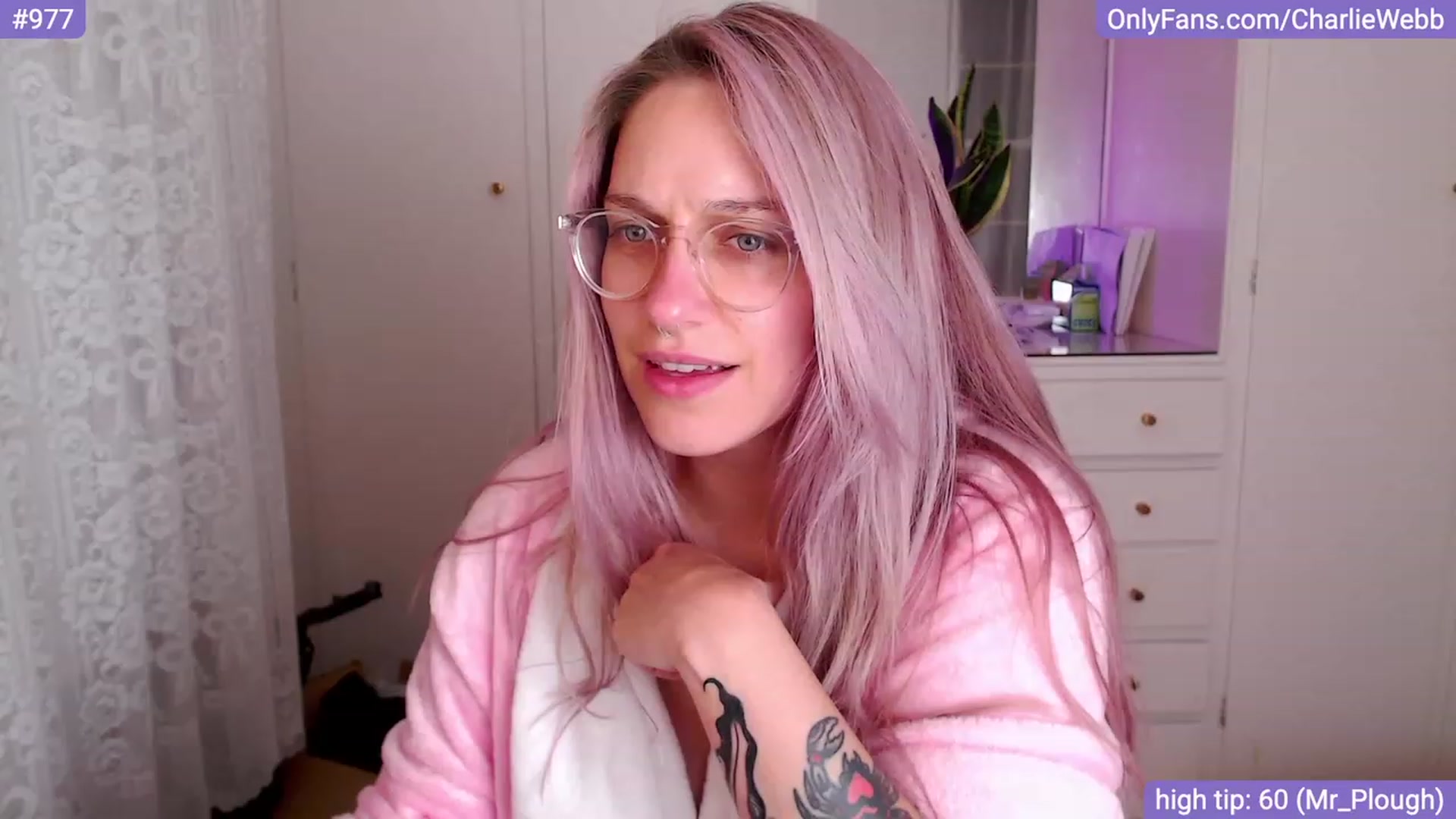 Gallery image thumbnail from CharlieWebb's myfreecams stream on, 11/21/2023, 12:42 image 5 of 20