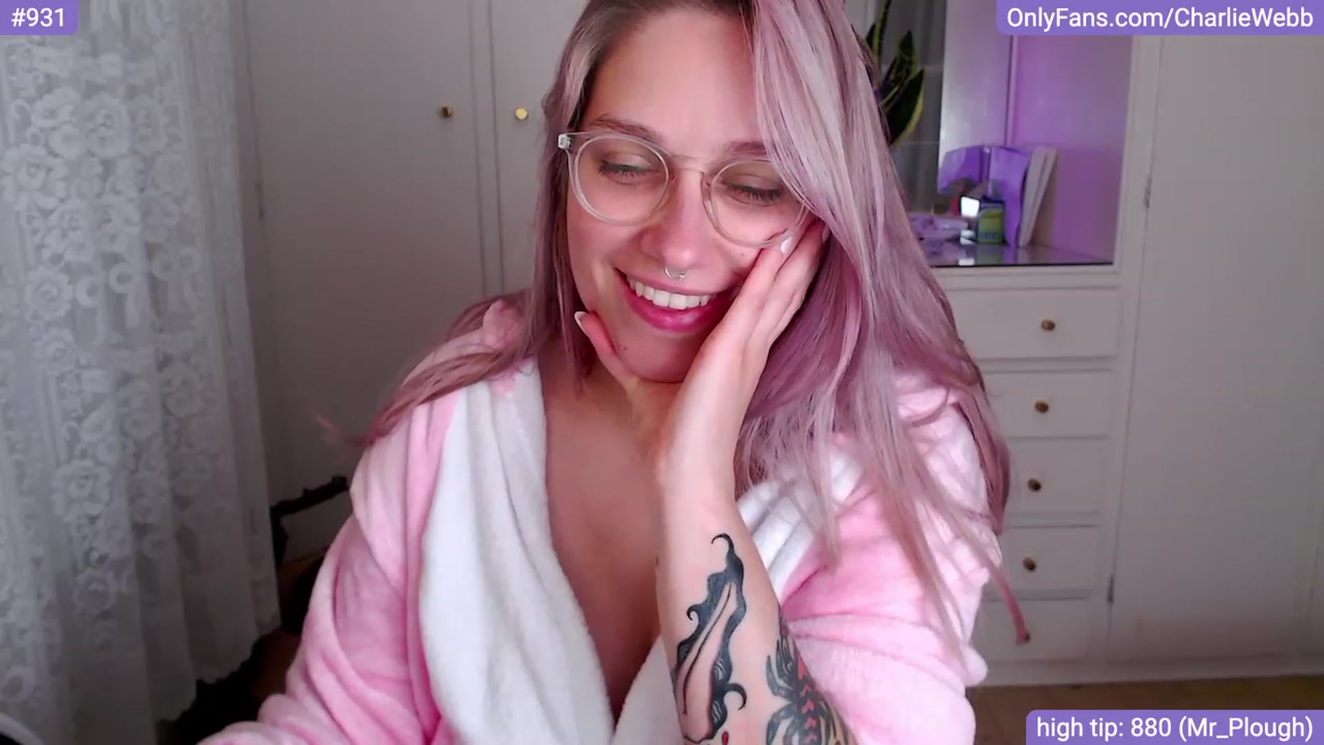Gallery image thumbnail from CharlieWebb's myfreecams stream on, 11/21/2023, 12:42 image 14 of 20