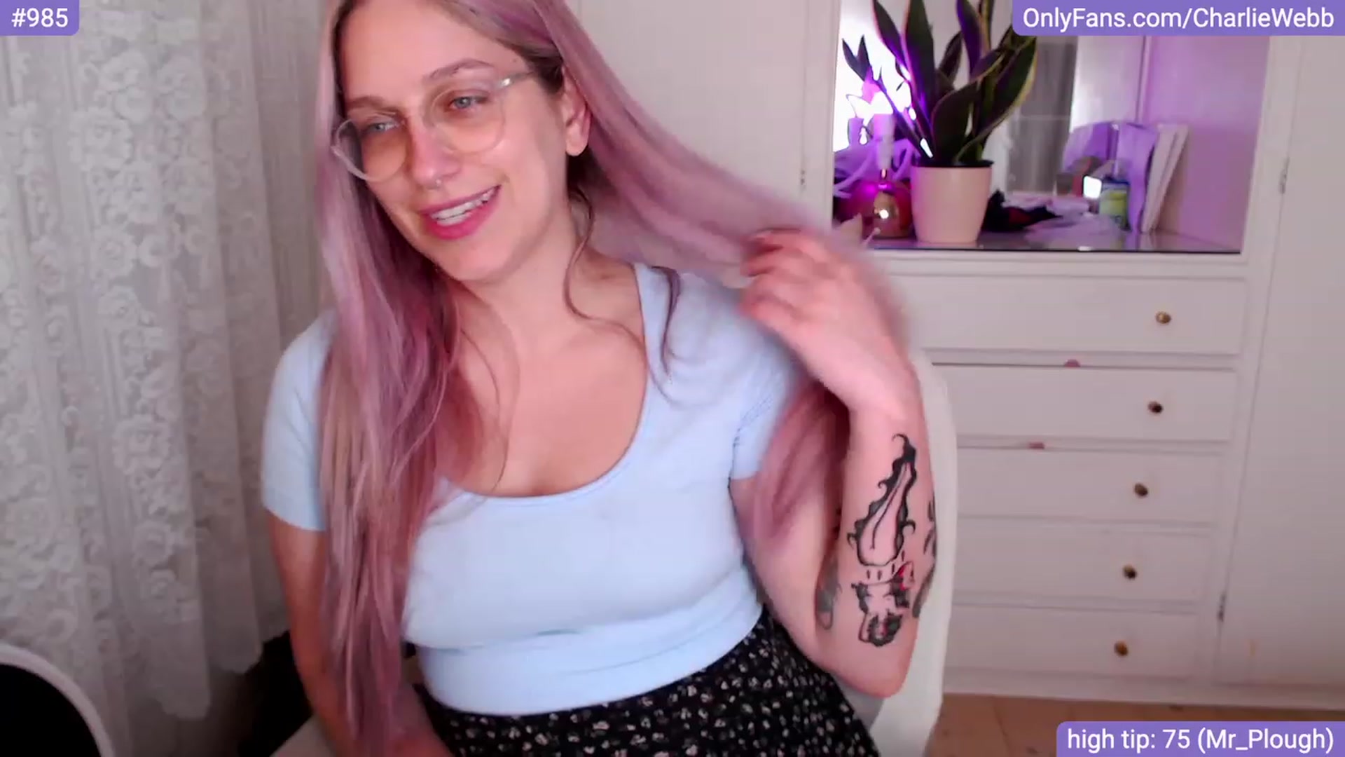 Gallery image thumbnail from CharlieWebb's myfreecams stream on, 11/23/2023, 11:43 image 16 of 20