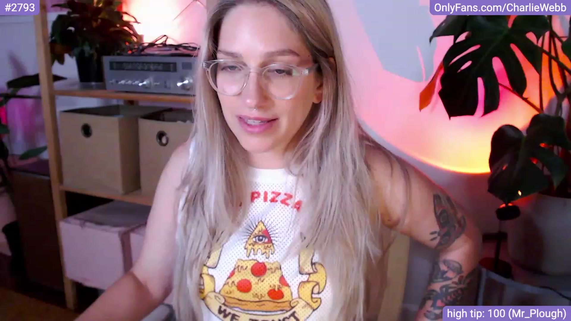Gallery image thumbnail from CharlieWebb's myfreecams stream on, 01/03/2024, 09:59 image 13 of 20