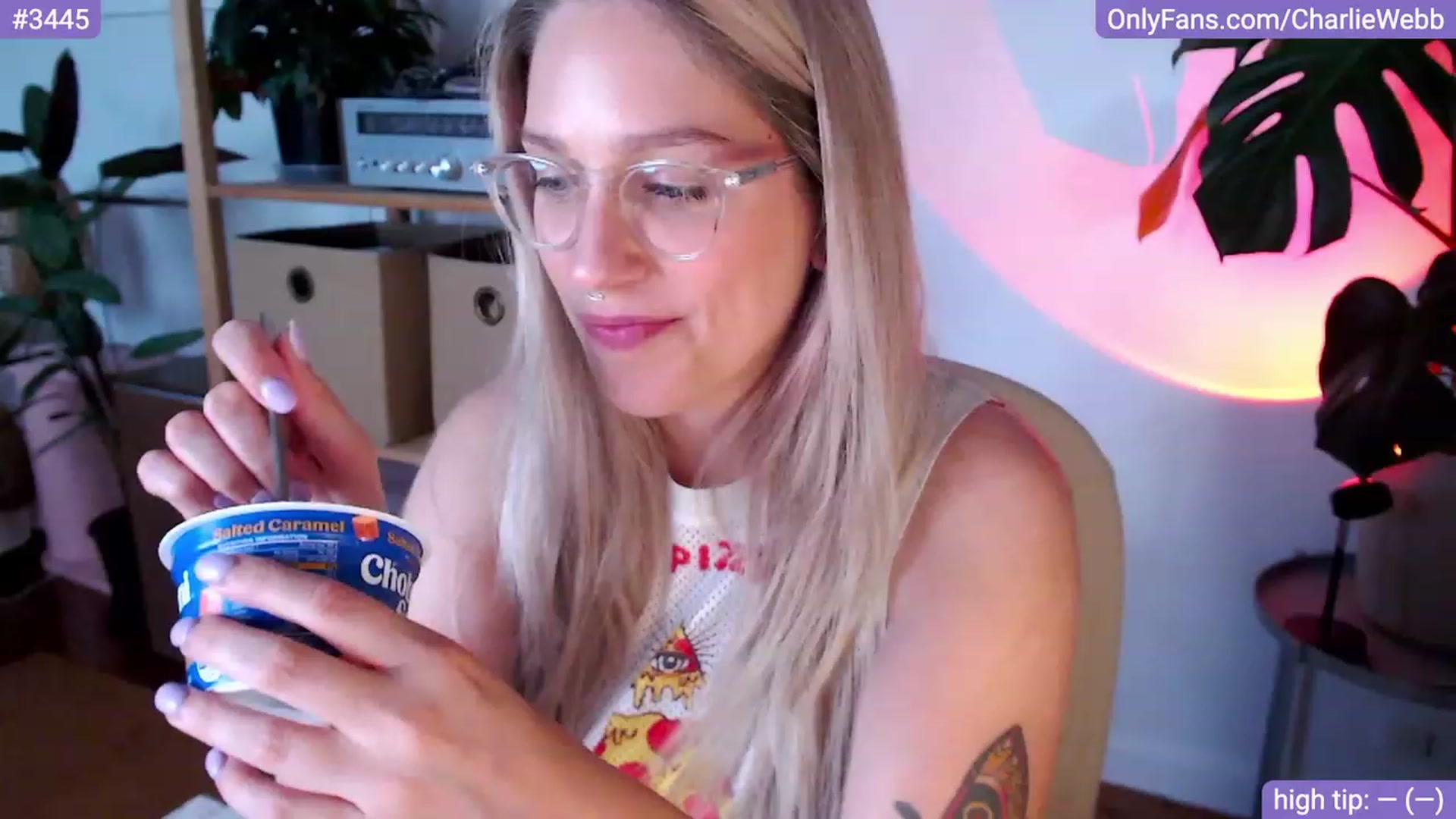 Gallery image thumbnail from CharlieWebb's myfreecams stream on, 01/03/2024, 09:59 image 4 of 20