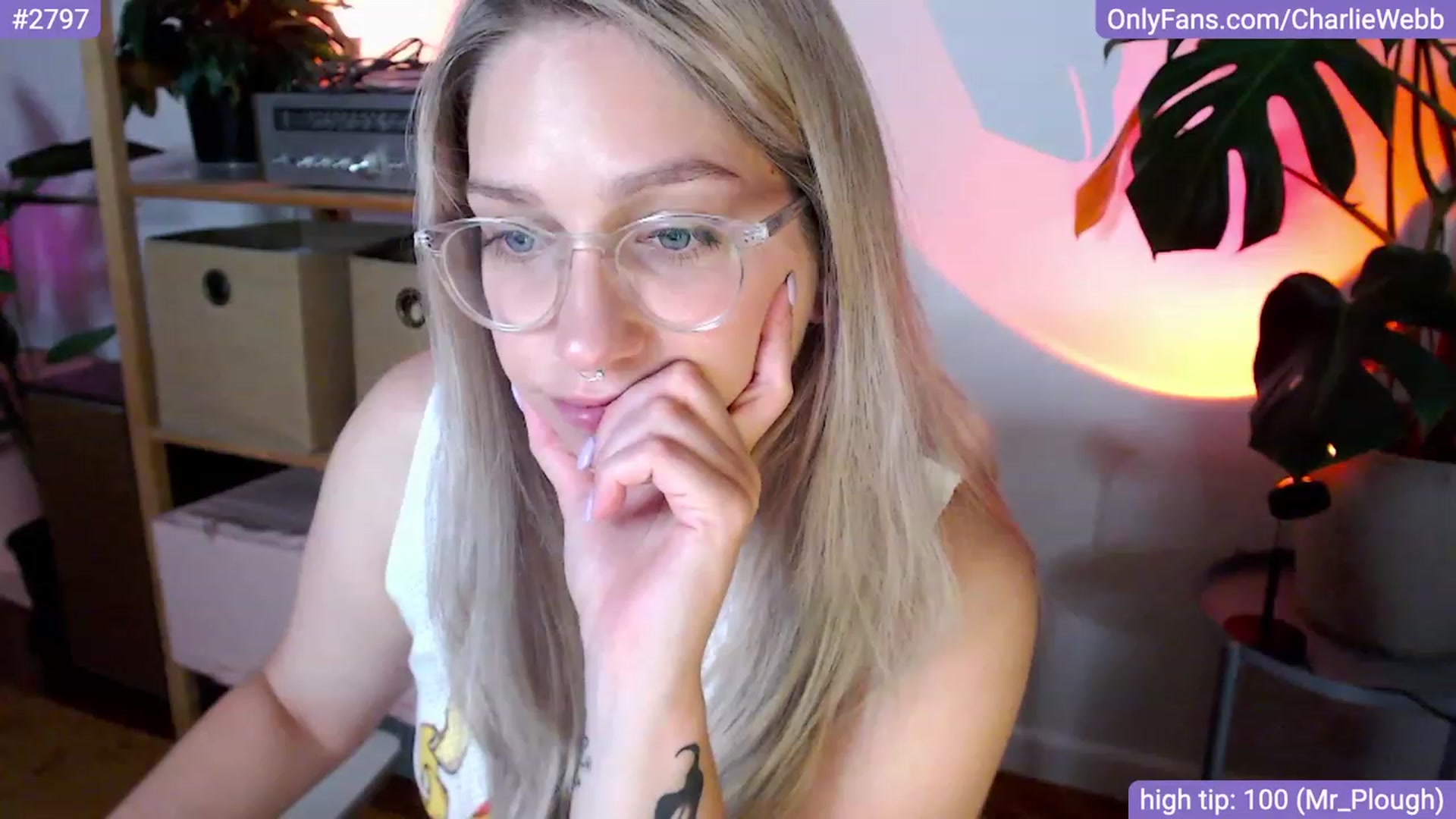 Gallery image thumbnail from CharlieWebb's myfreecams stream on, 01/03/2024, 09:59 image 15 of 20