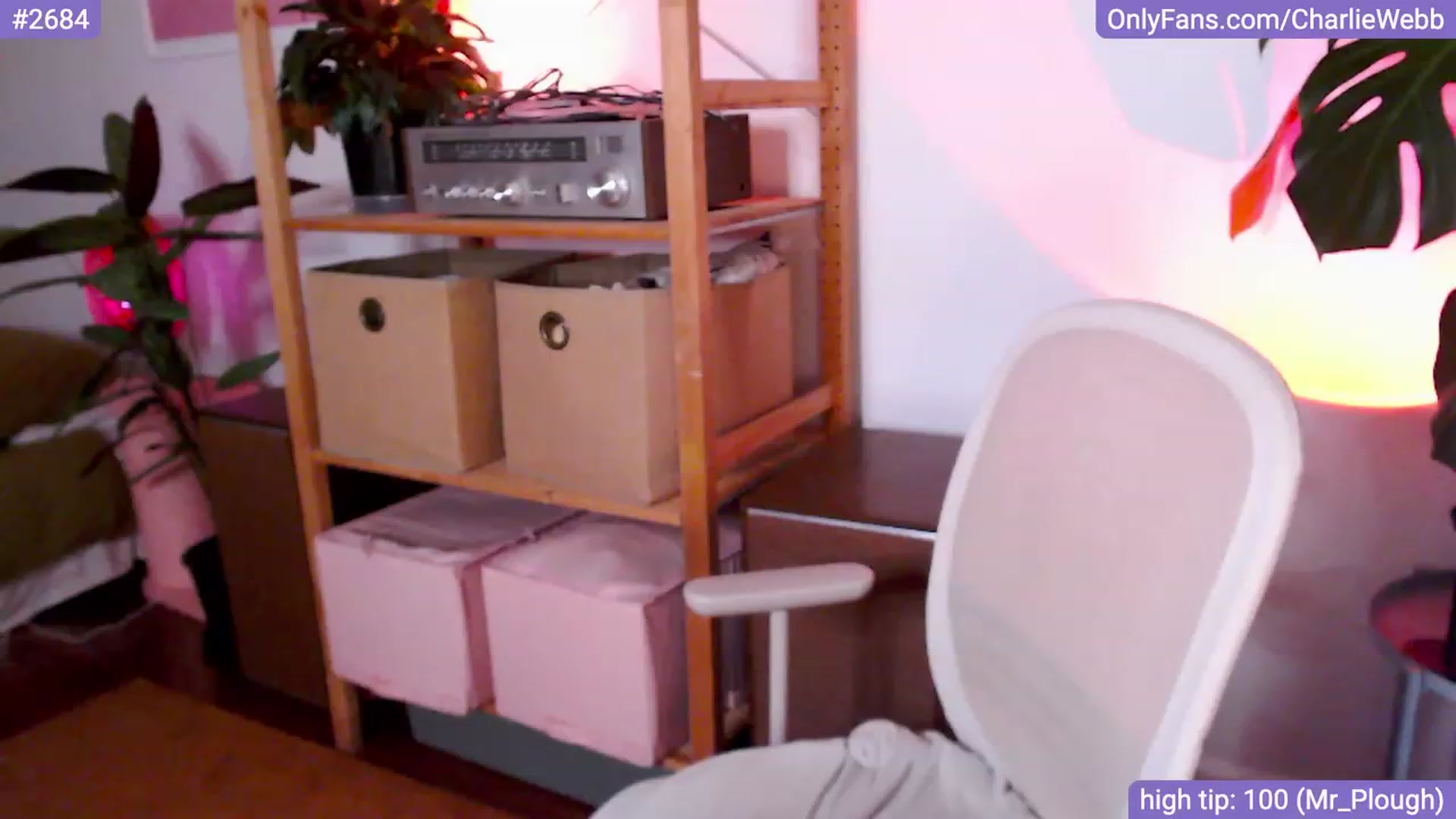 Gallery image thumbnail from CharlieWebb's myfreecams stream on, 01/03/2024, 09:59 image 17 of 20