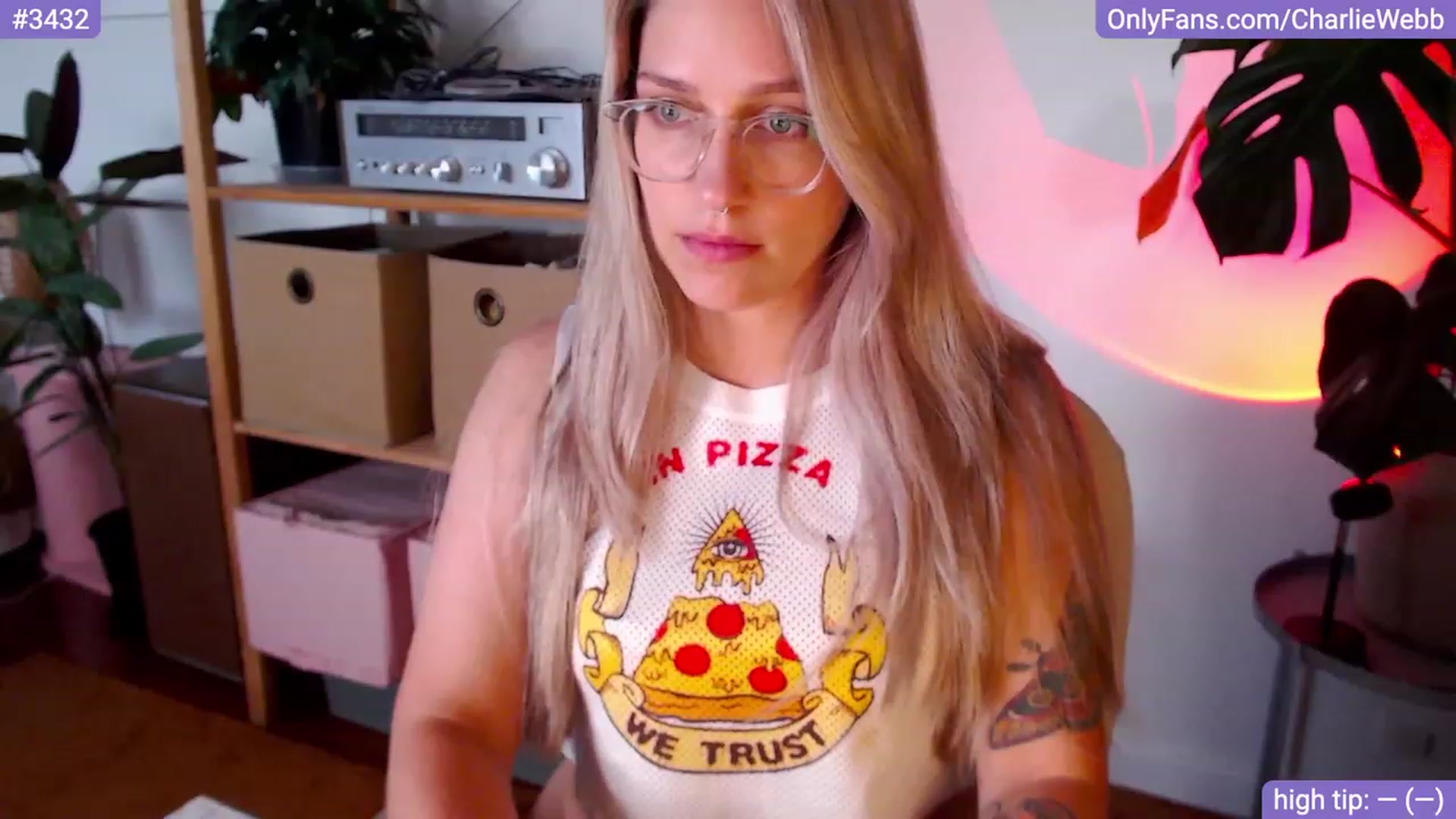 Gallery image thumbnail from CharlieWebb's myfreecams stream on, 01/03/2024, 09:59 image 1 of 20