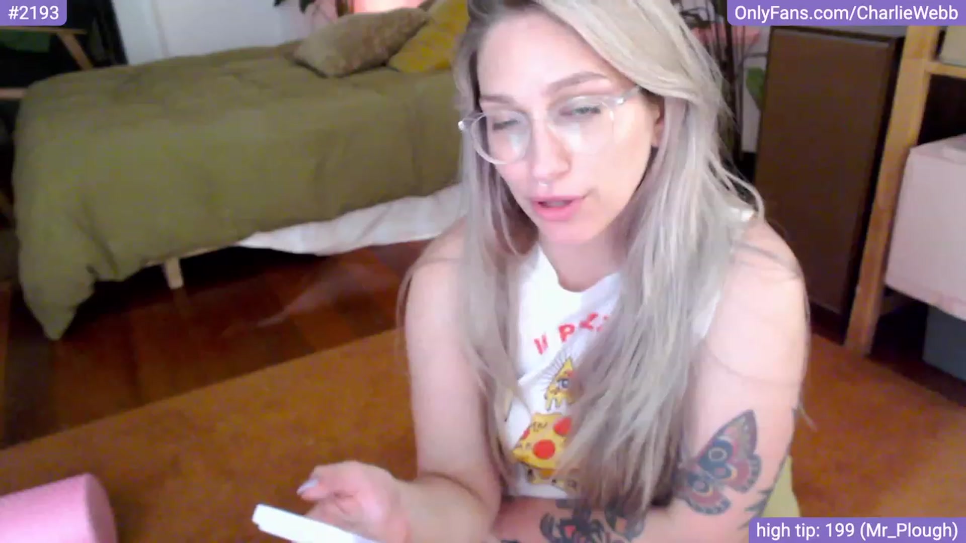 Gallery image thumbnail from CharlieWebb's myfreecams stream on, 01/03/2024, 10:30 image 16 of 20