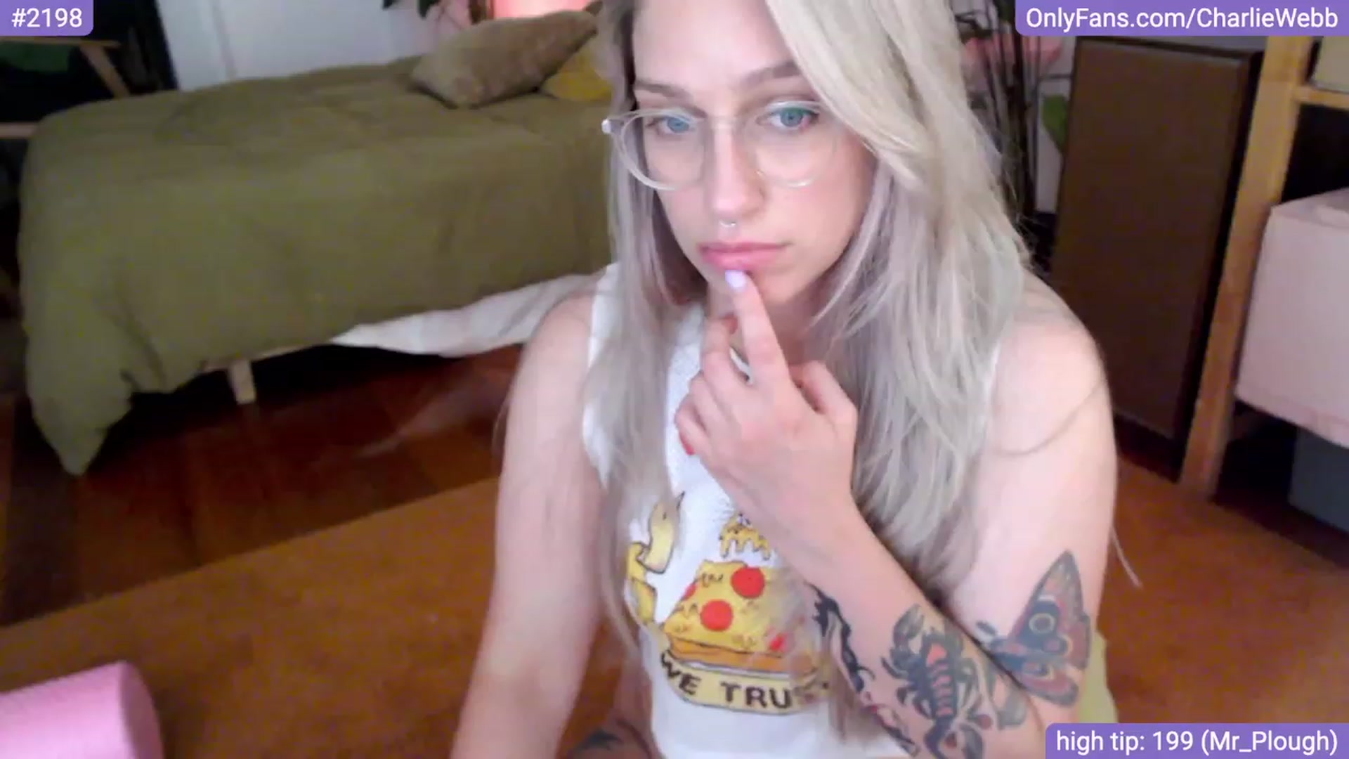 Gallery image thumbnail from CharlieWebb's myfreecams stream on, 01/03/2024, 10:30 image 12 of 20