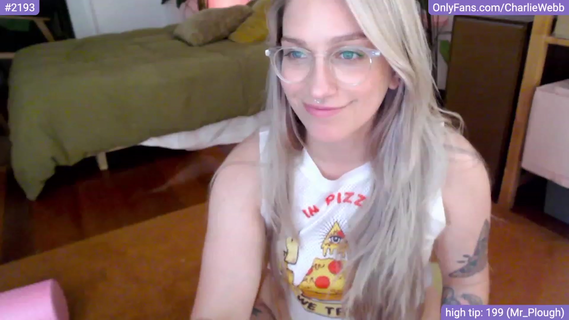 Gallery image thumbnail from CharlieWebb's myfreecams stream on, 01/03/2024, 10:30 image 18 of 20
