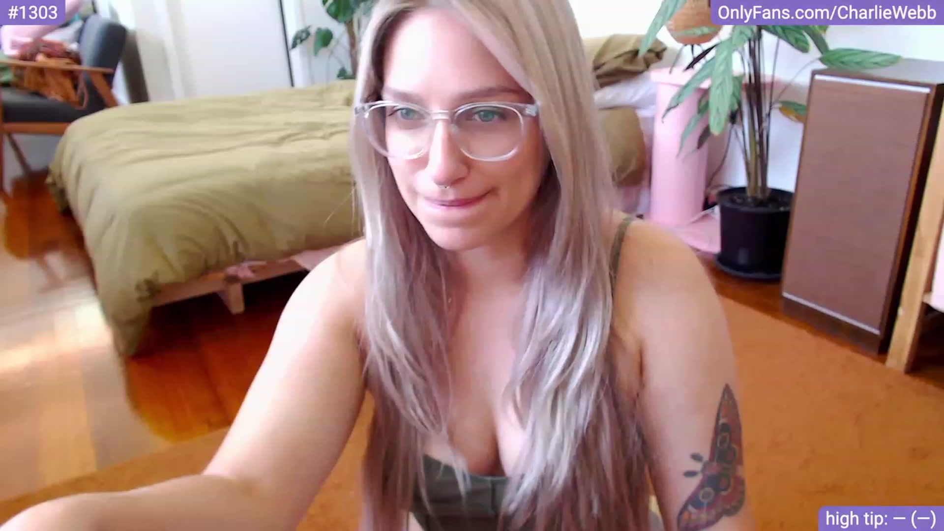 Gallery image thumbnail from CharlieWebb's myfreecams stream on, 01/09/2024, 06:22 image 2 of 20