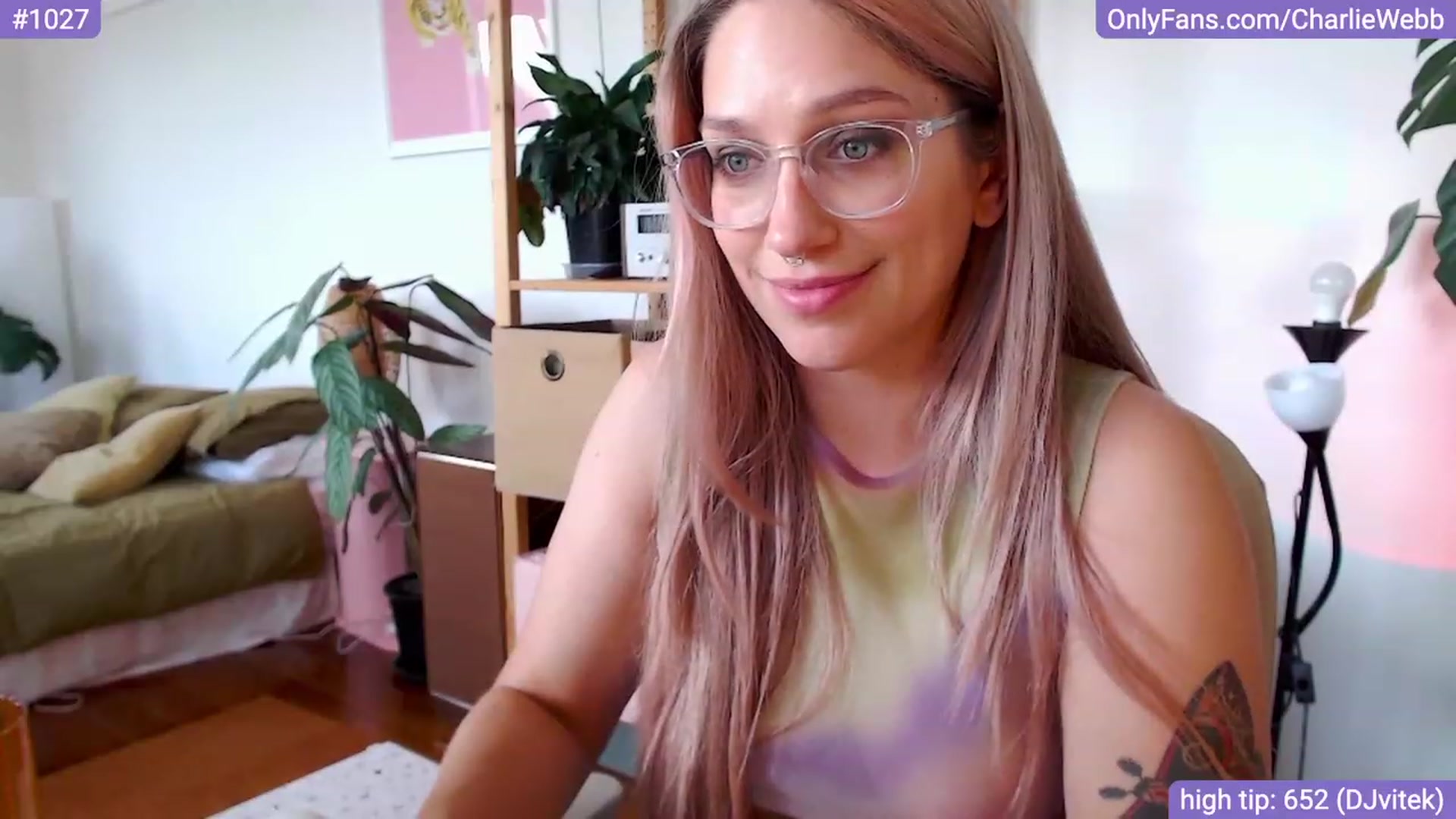Gallery image thumbnail from CharlieWebb's myfreecams stream on, 01/18/2024, 09:33 image 8 of 20