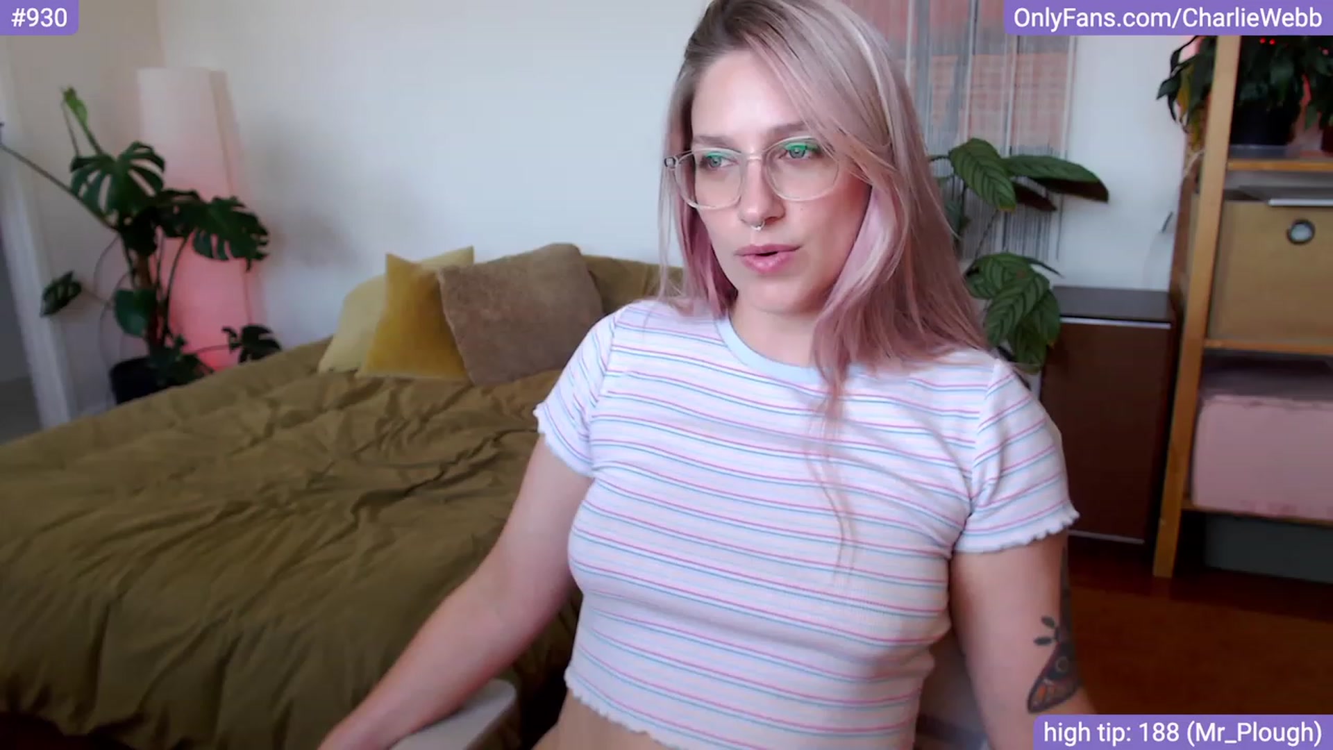 Gallery image thumbnail from CharlieWebb's myfreecams stream on, 01/30/2024, 07:42 image 14 of 20