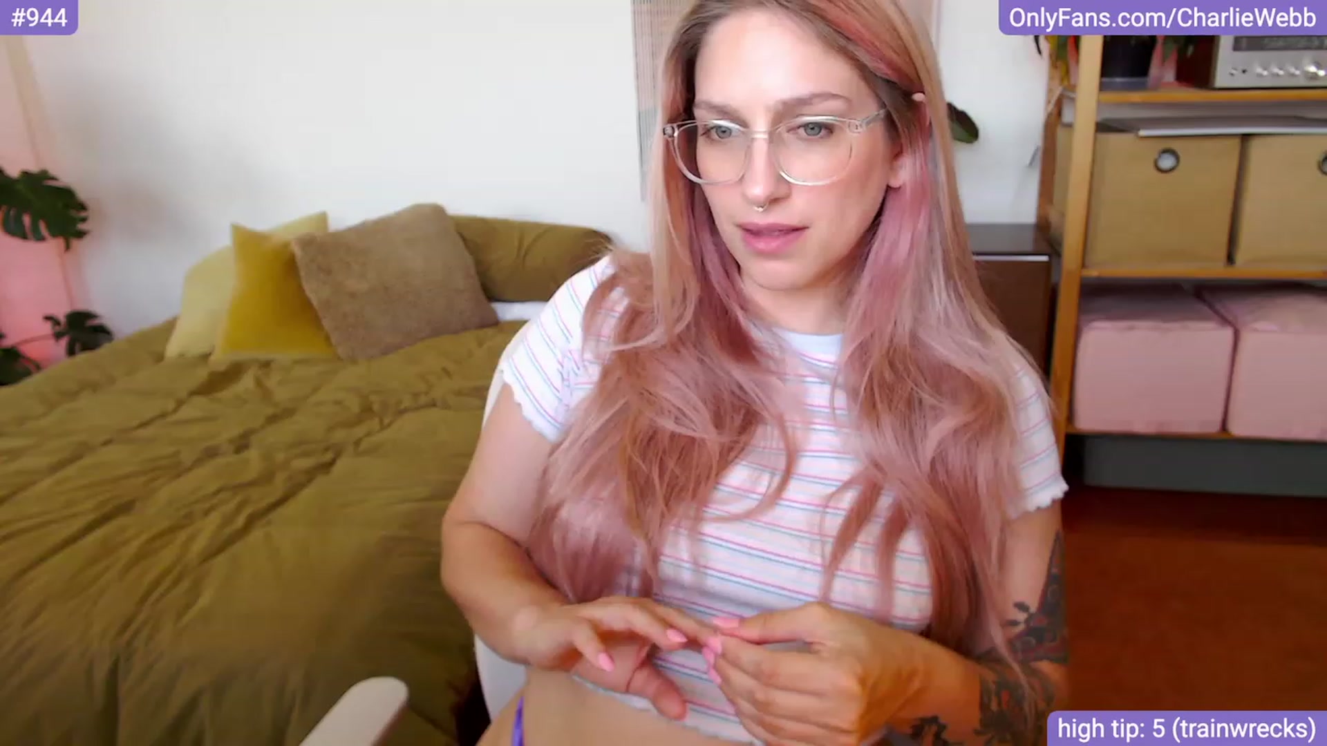 Gallery image thumbnail from CharlieWebb's myfreecams stream on, 01/30/2024, 07:42 image 2 of 20