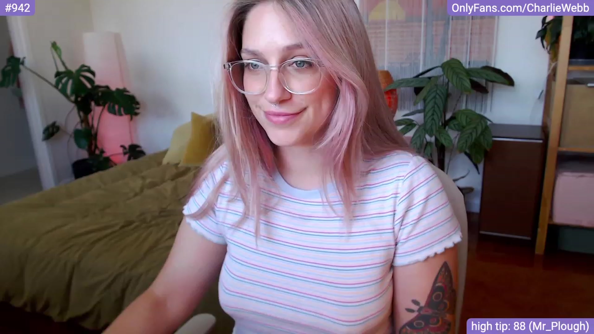 Gallery image thumbnail from CharlieWebb's myfreecams stream on, 01/30/2024, 07:42 image 6 of 20