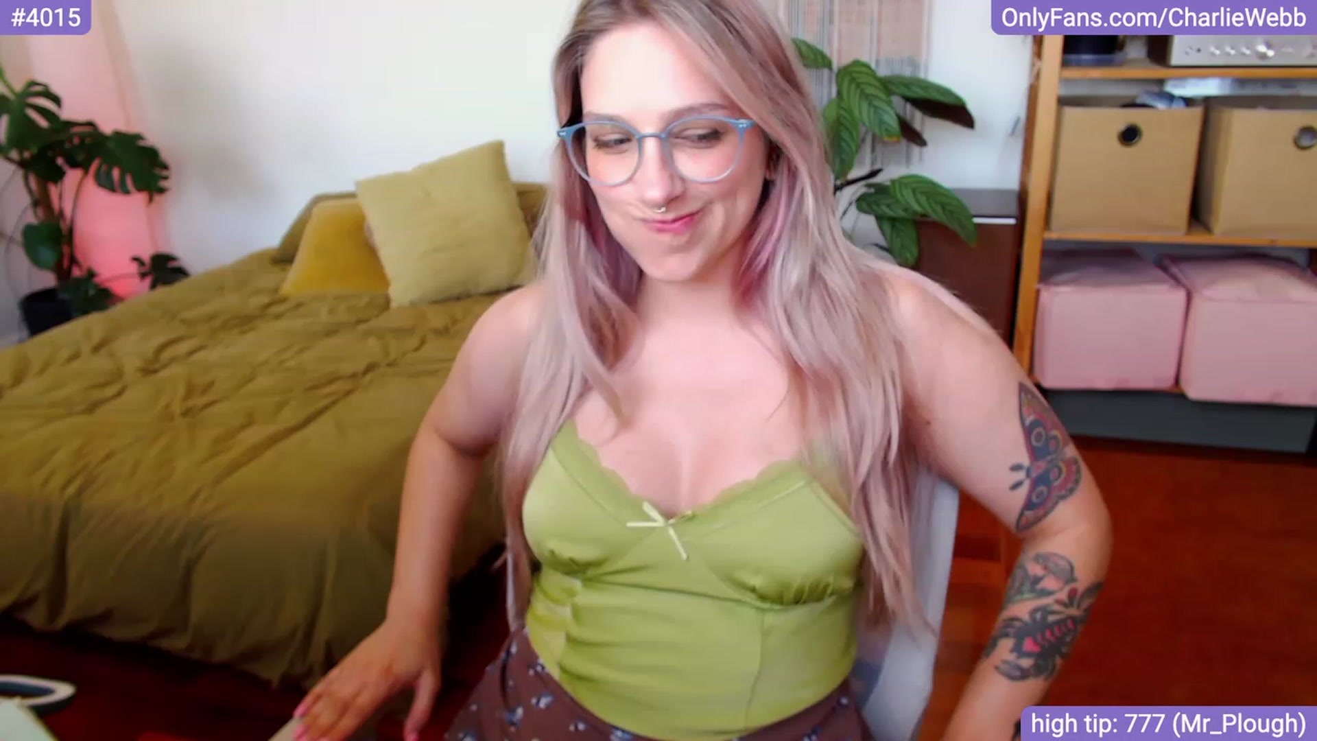 Gallery image thumbnail from CharlieWebb's myfreecams stream on, 02/08/2024, 07:03 image 2 of 20