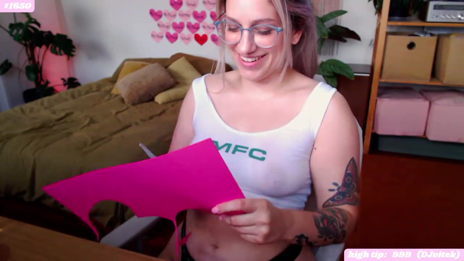 Gallery image thumbnail from CharlieWebb's myfreecams stream on, 02/13/2024, 08:57 image 10 of 20