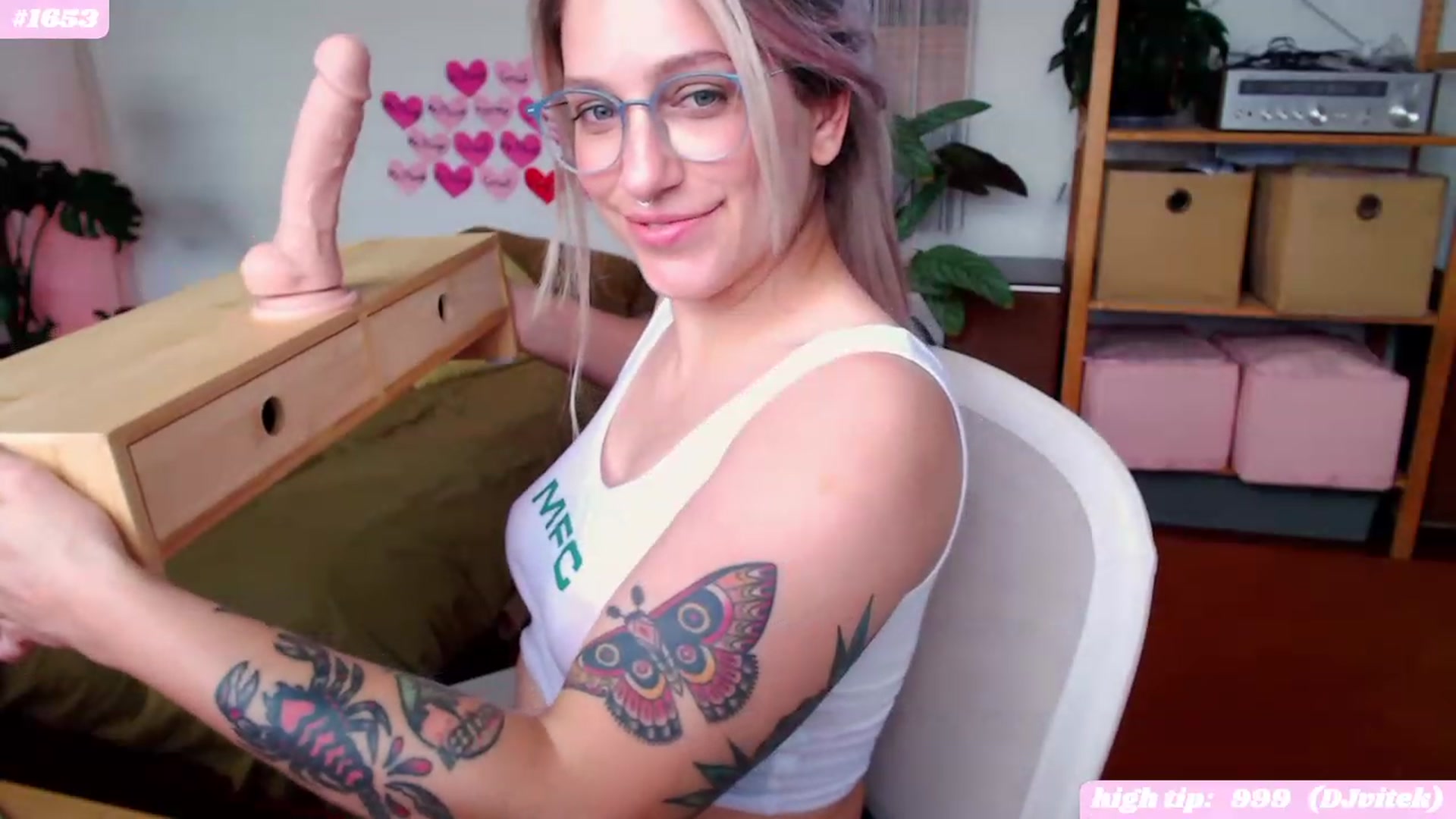 Gallery image thumbnail from CharlieWebb's myfreecams stream on, 02/13/2024, 08:57 image 8 of 20