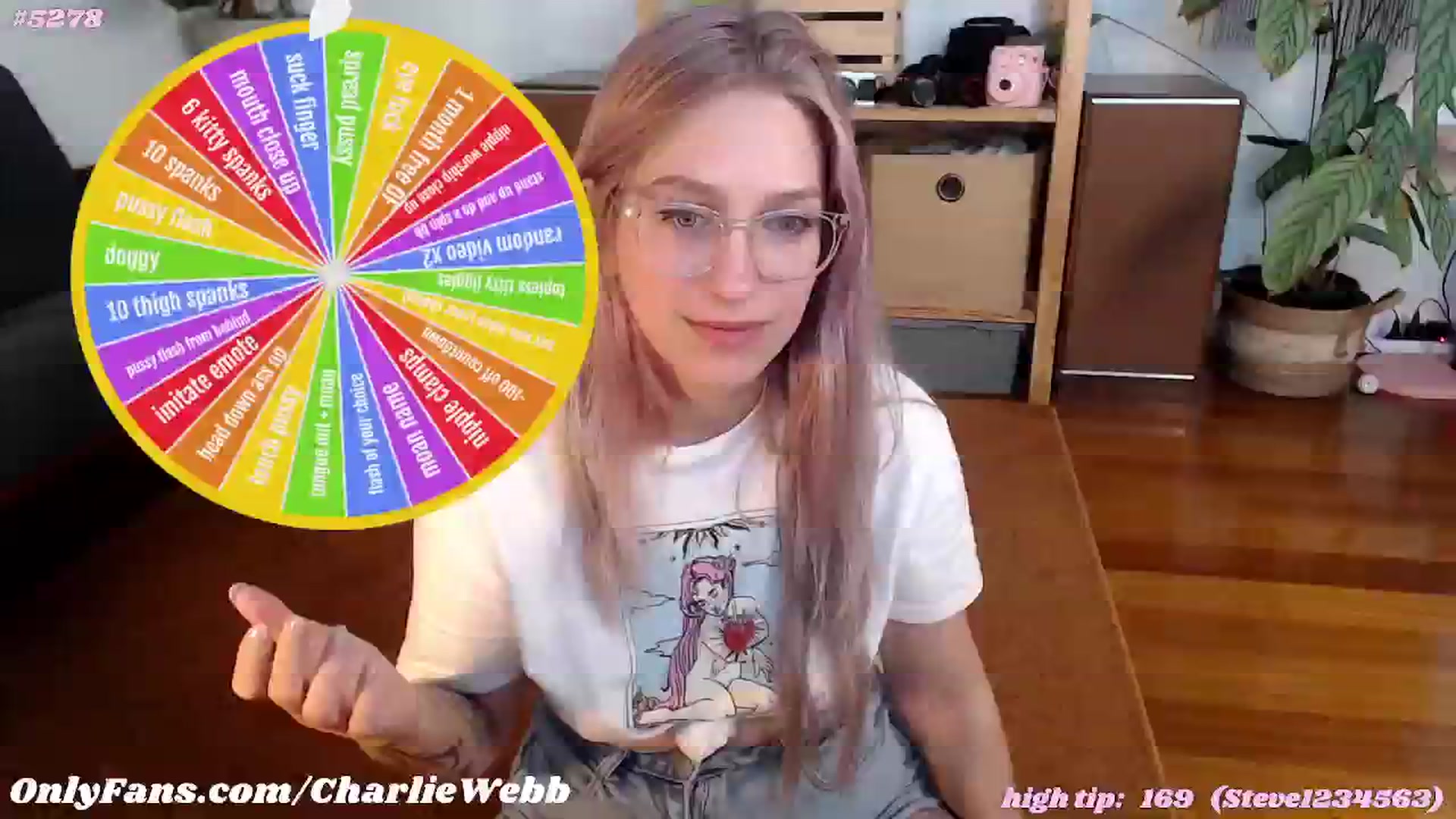 Gallery image thumbnail from CharlieWebb's myfreecams stream on, 05/16/2024, 07:47 image 9 of 20