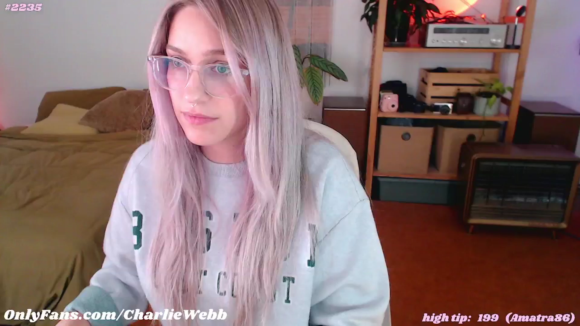 Gallery image thumbnail from CharlieWebb's myfreecams stream on, 05/23/2024, 09:01 image 17 of 20