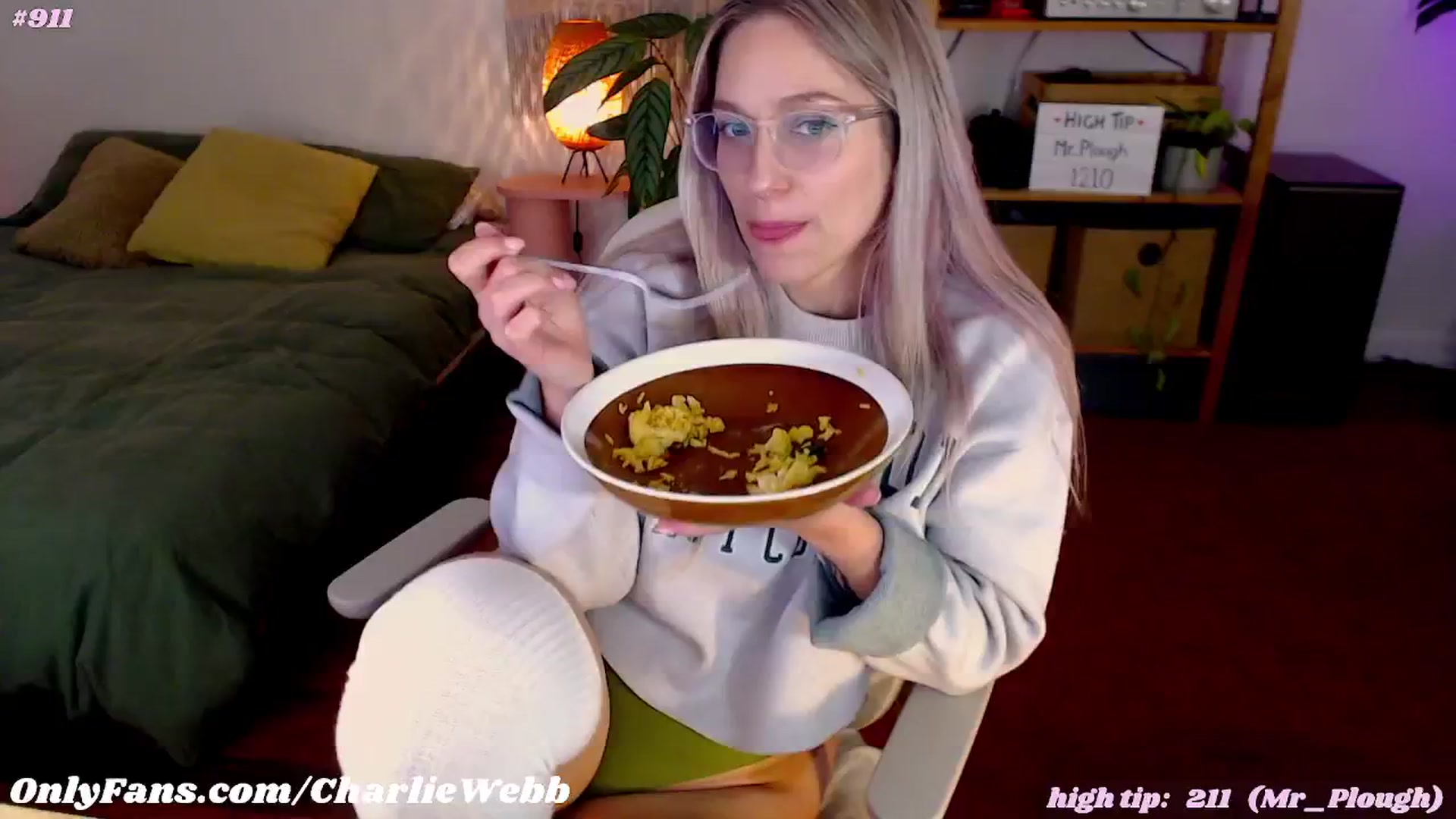 Gallery image thumbnail from CharlieWebb's myfreecams stream on, 06/13/2024, 11:53 image 9 of 20