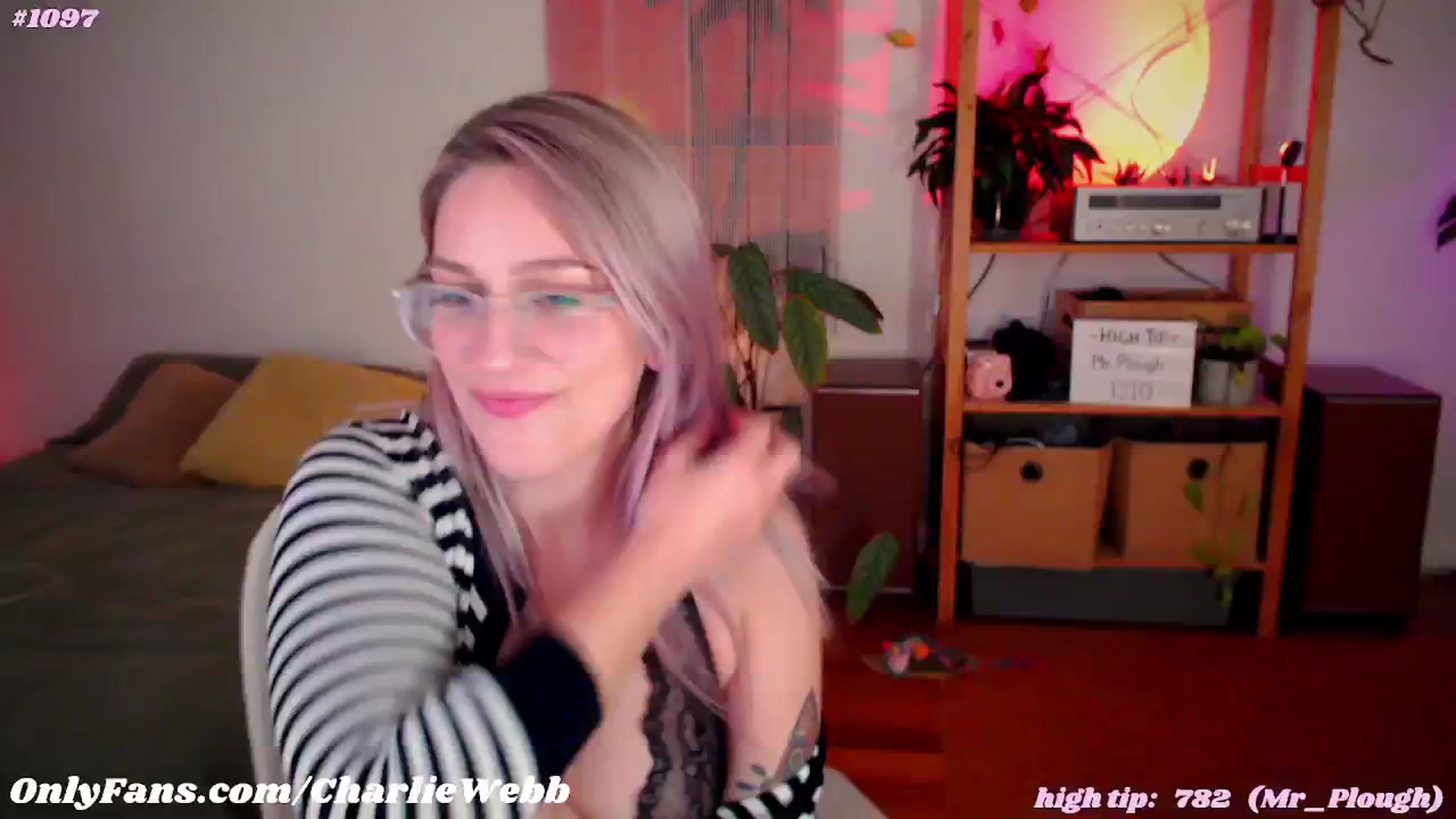 Gallery image thumbnail from CharlieWebb's myfreecams stream on, 06/18/2024, 12:42 image 3 of 20