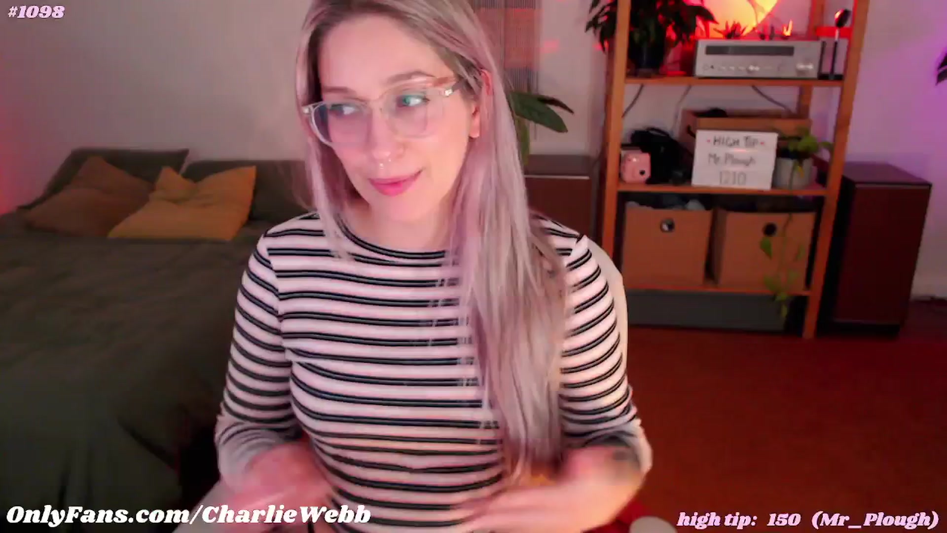 Gallery image thumbnail from CharlieWebb's myfreecams stream on, 06/20/2024, 12:39 image 6 of 20