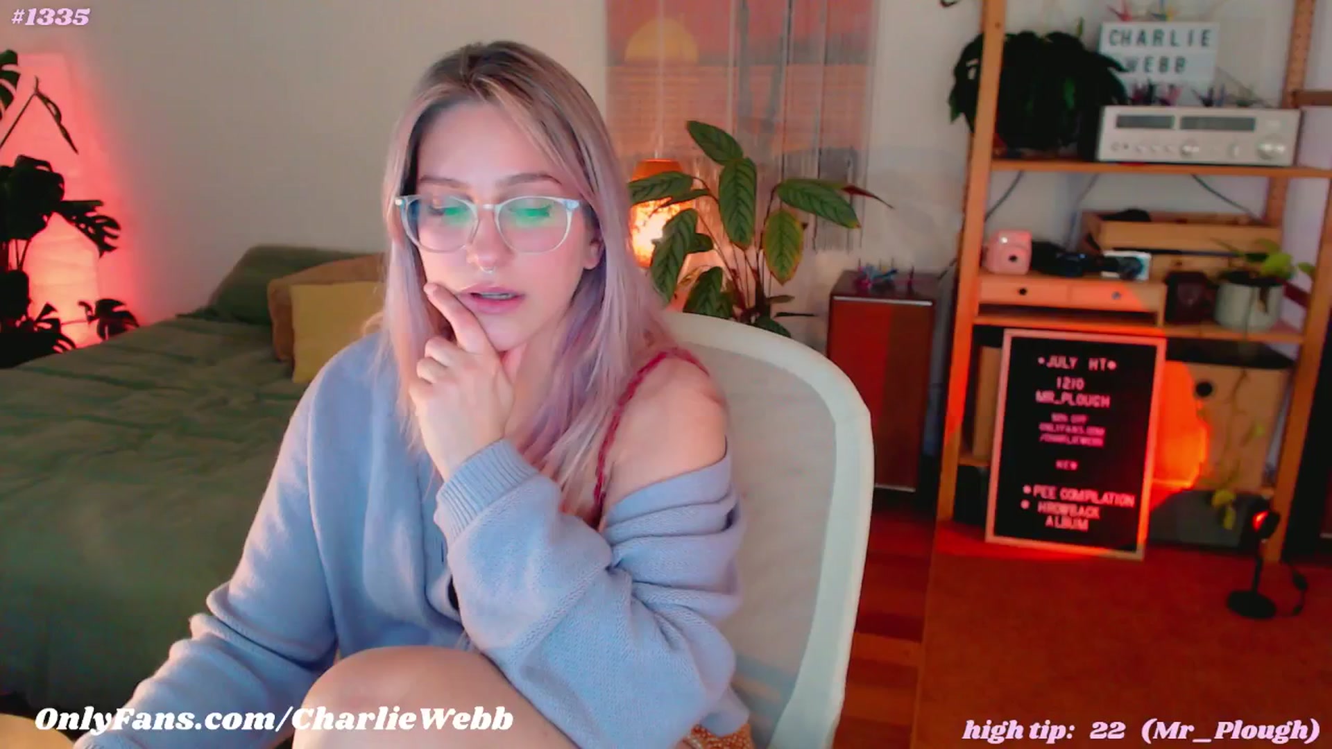 Gallery image thumbnail from CharlieWebb's myfreecams stream on, 07/11/2024, 13:21 image 2 of 20