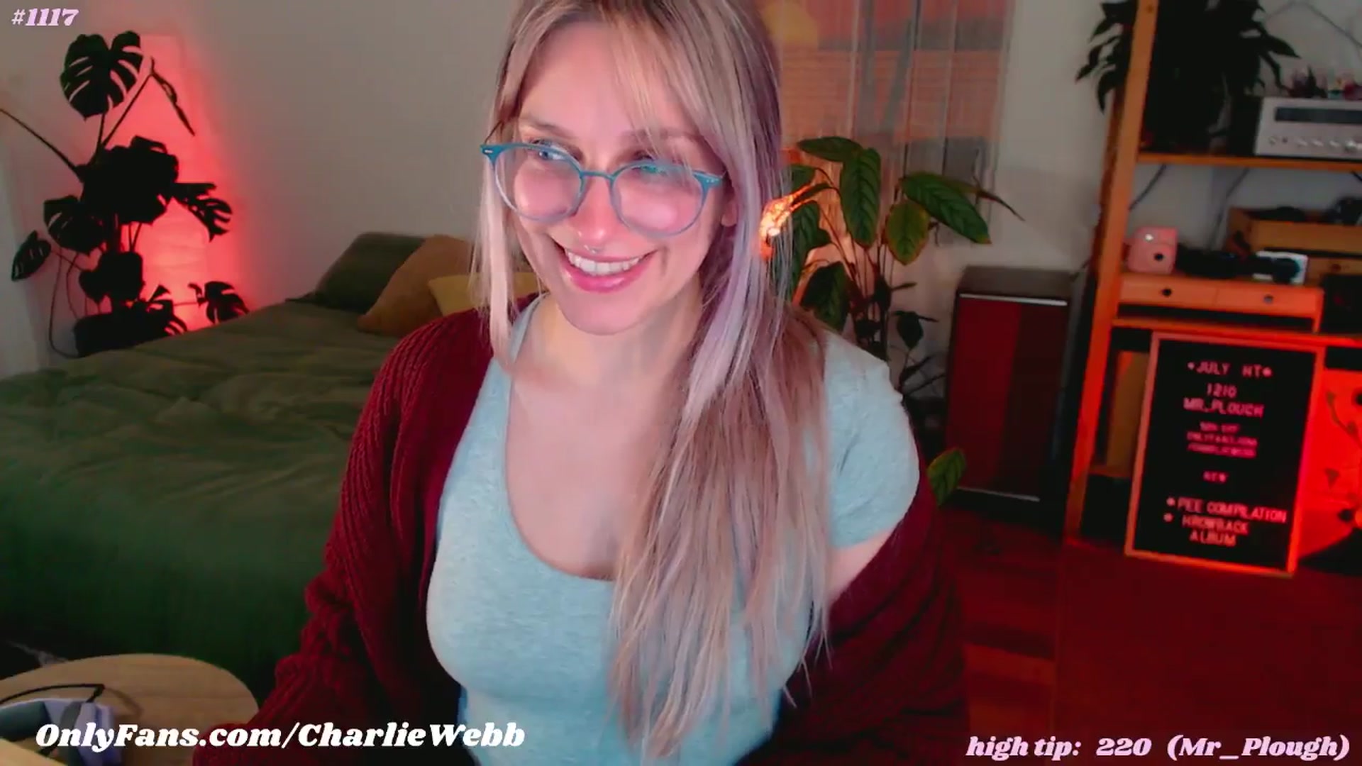 Gallery image thumbnail from CharlieWebb's myfreecams stream on, 07/18/2024, 11:23 image 6 of 20
