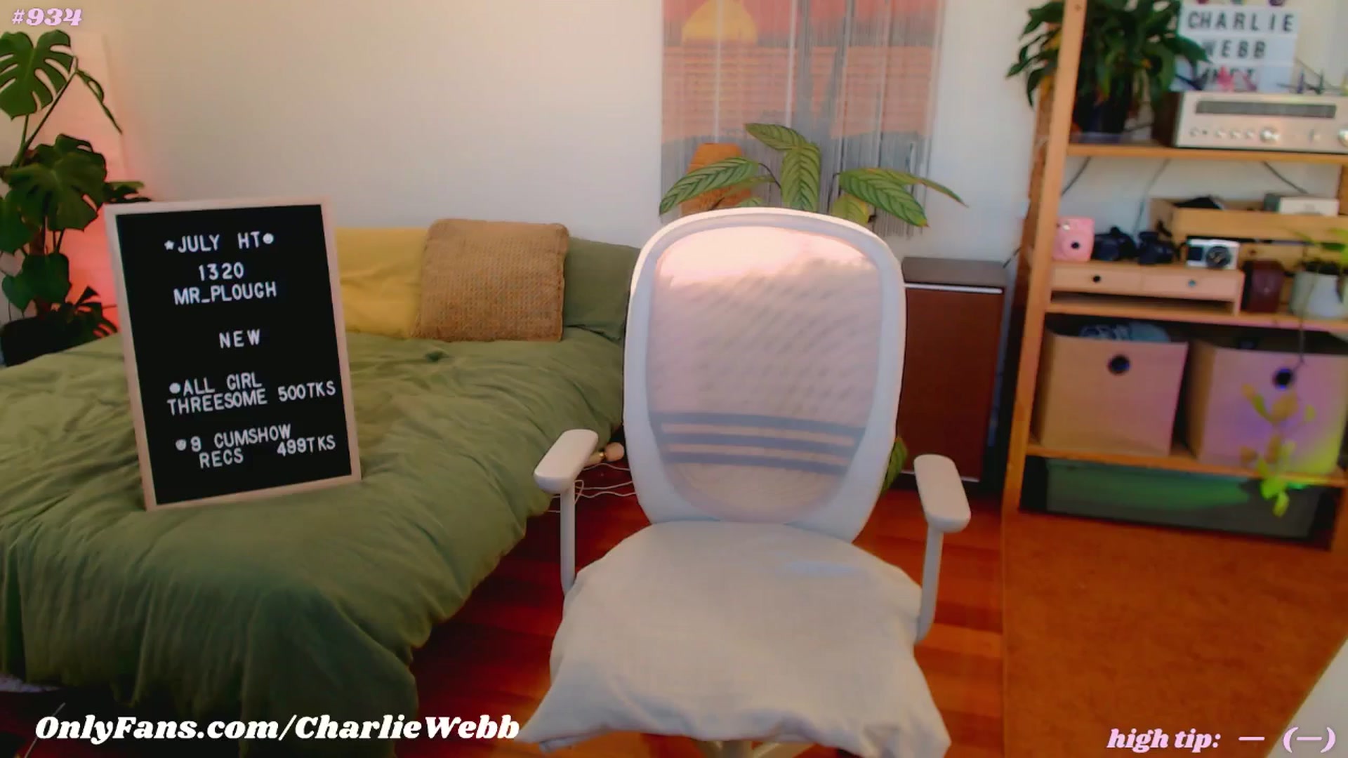 Gallery image thumbnail from CharlieWebb's myfreecams stream on, 07/30/2024, 05:06 image 14 of 20